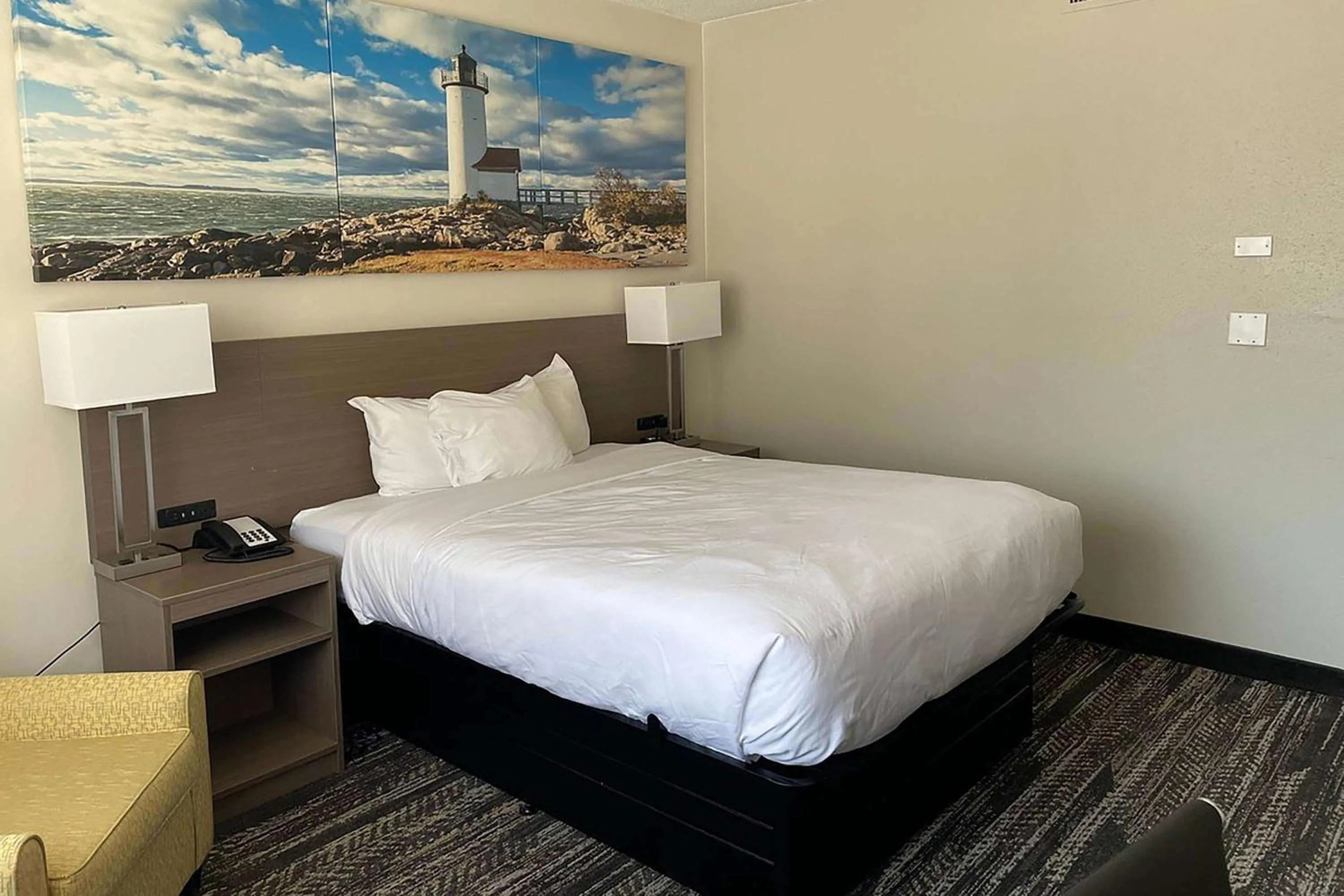 Photo of the whole room in Days Inn by Wyndham Manitowoc