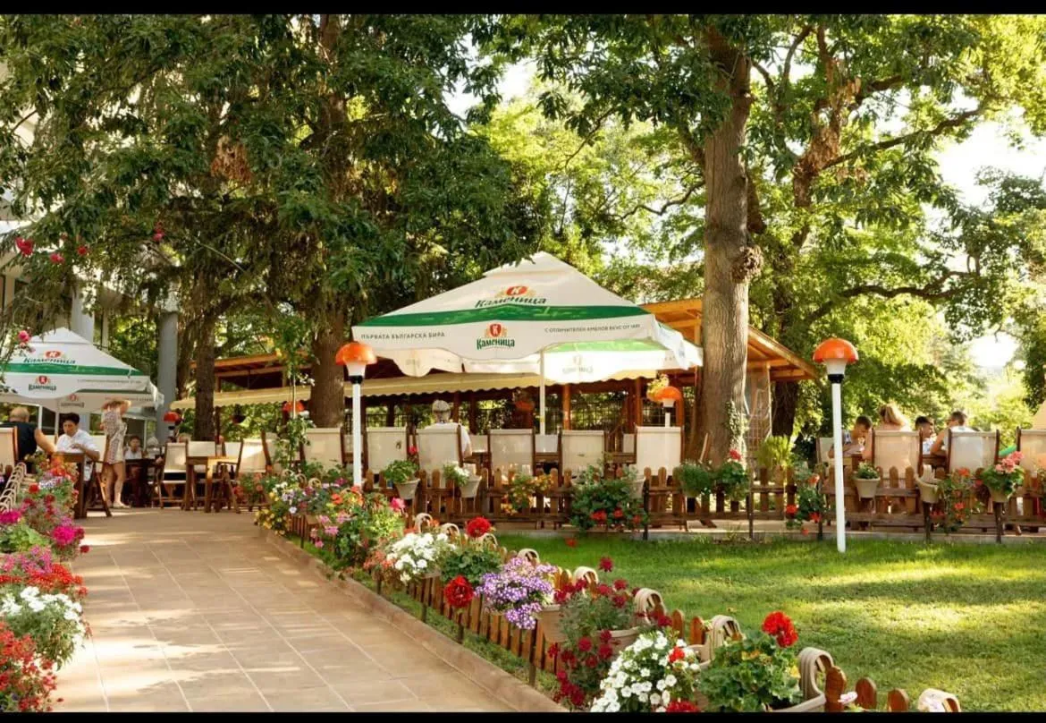 Garden in Park Hotel Perla