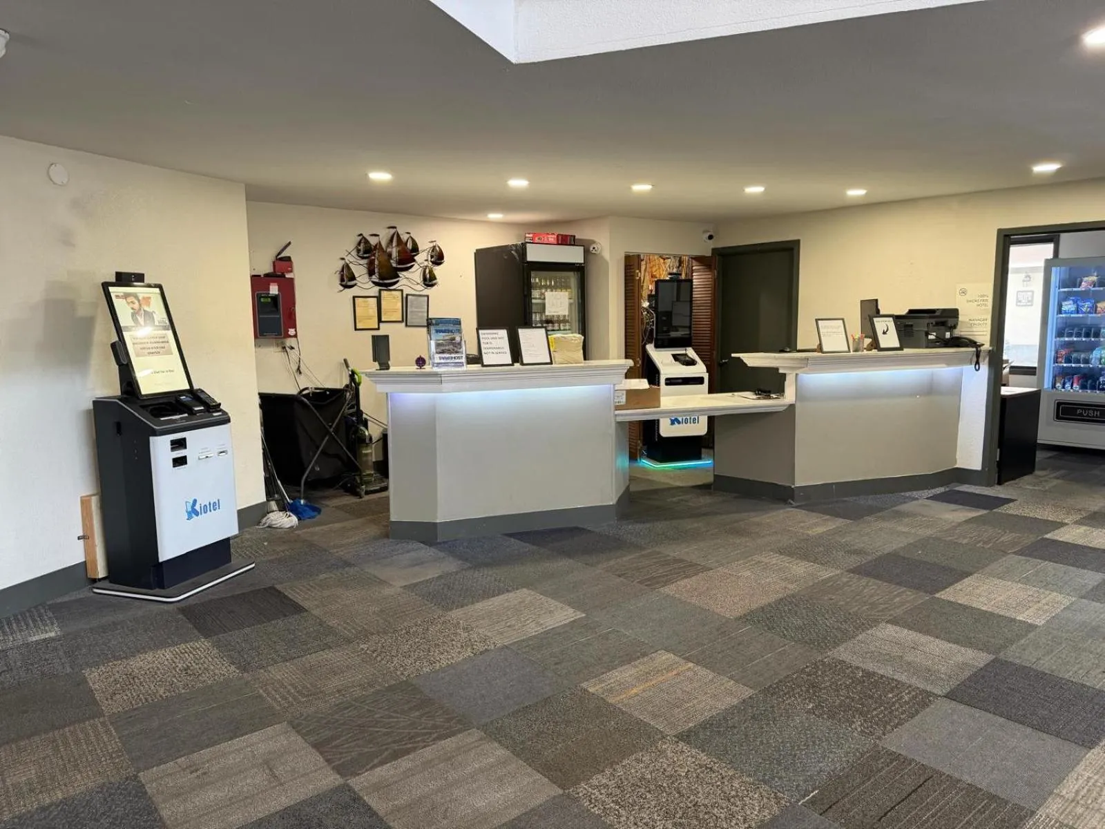 University Inn & Suites