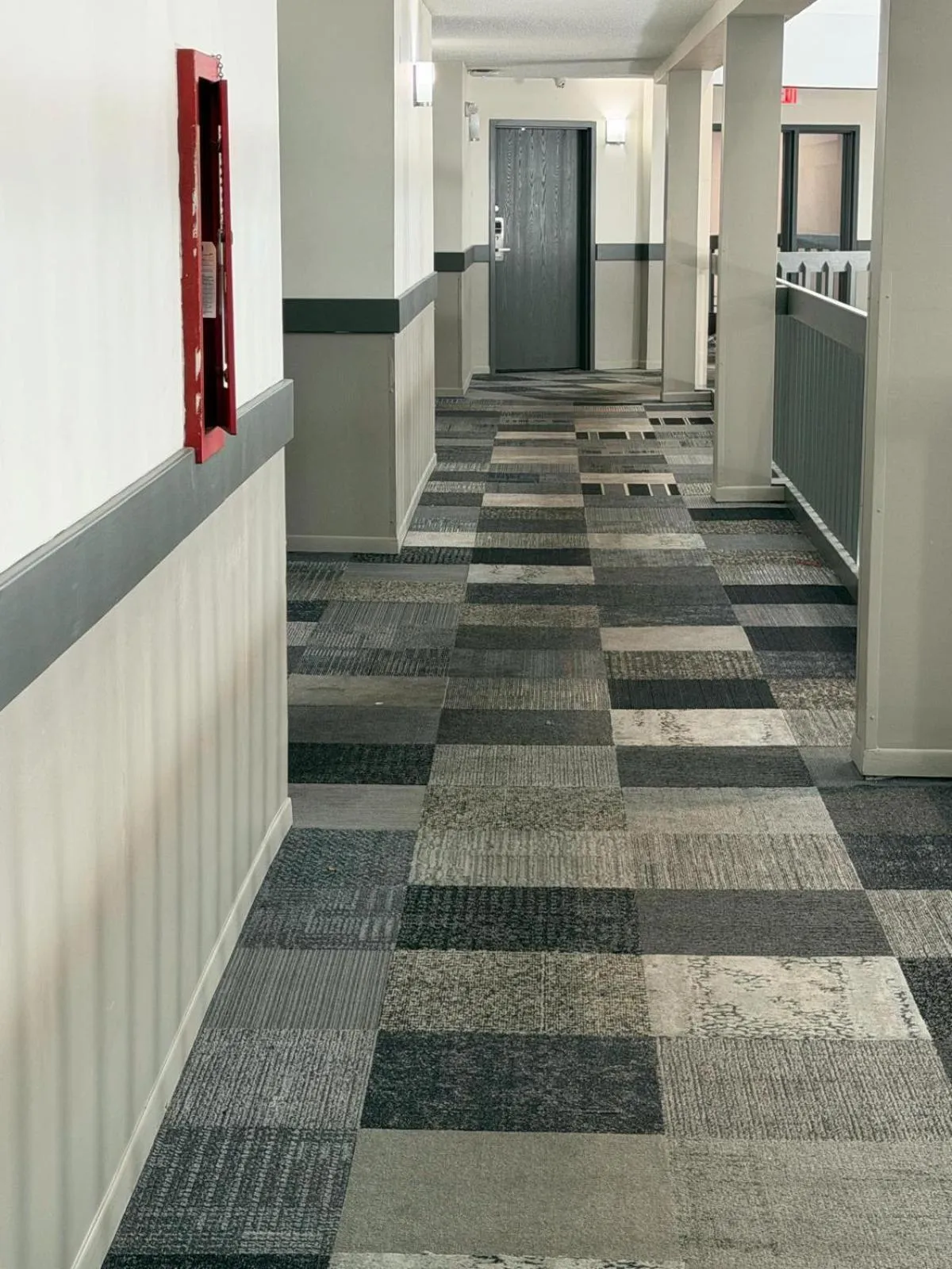 University Inn & Suites