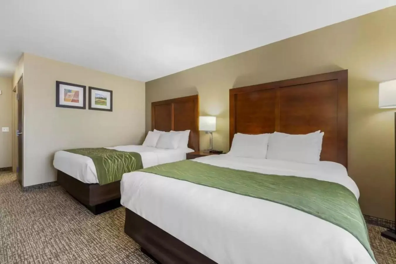 Photo of the whole room, Bed in Comfort Inn Plover-Stevens Point