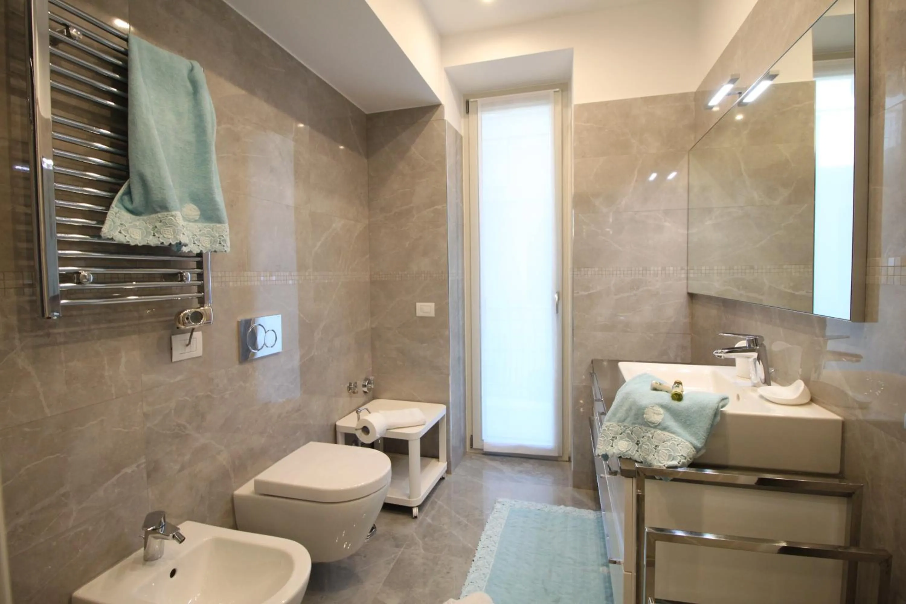 Bathroom in Casa Vacanze Residence Ideale Suites and Apartments