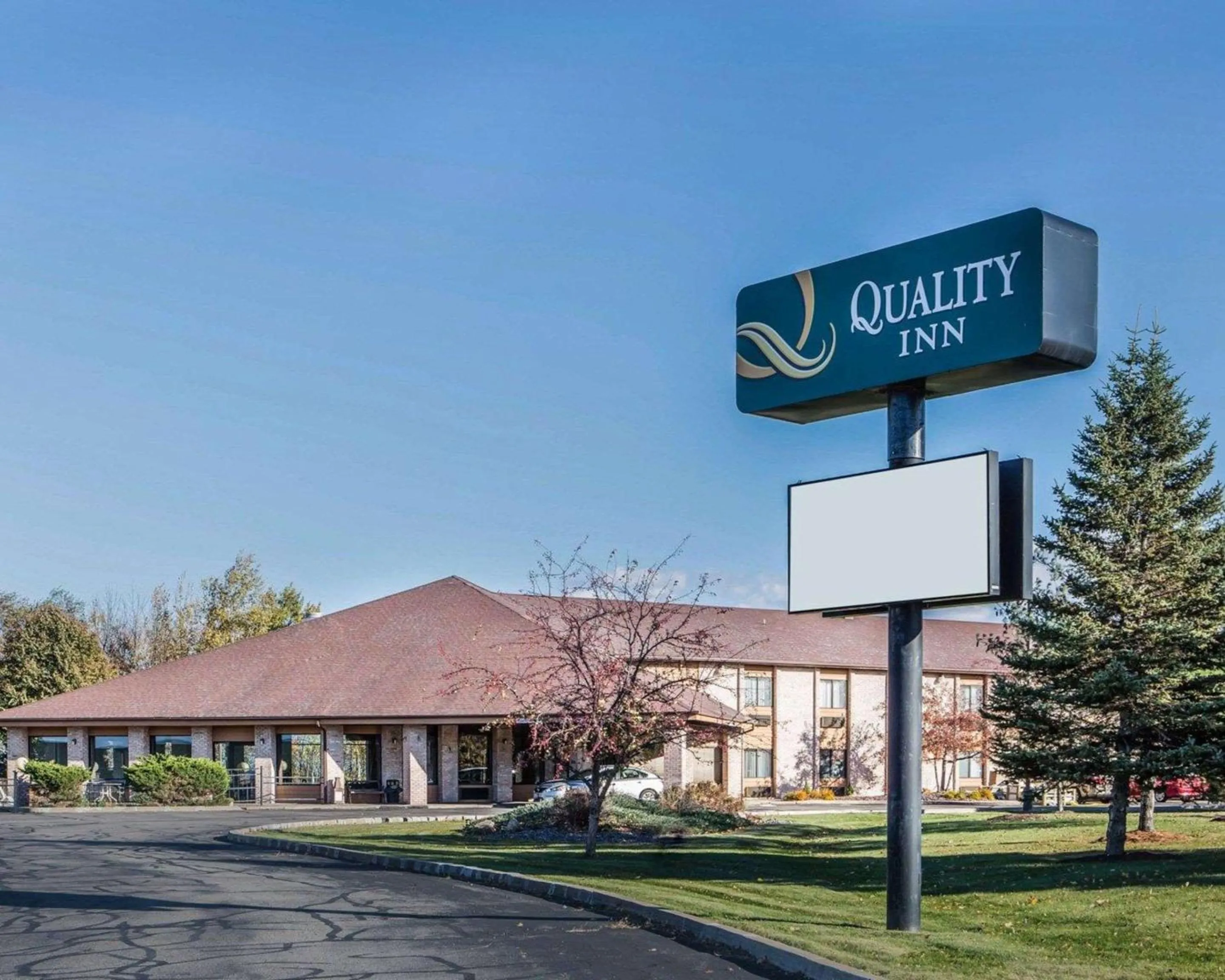 Property building in Quality Inn Central Wisconsin Airport
