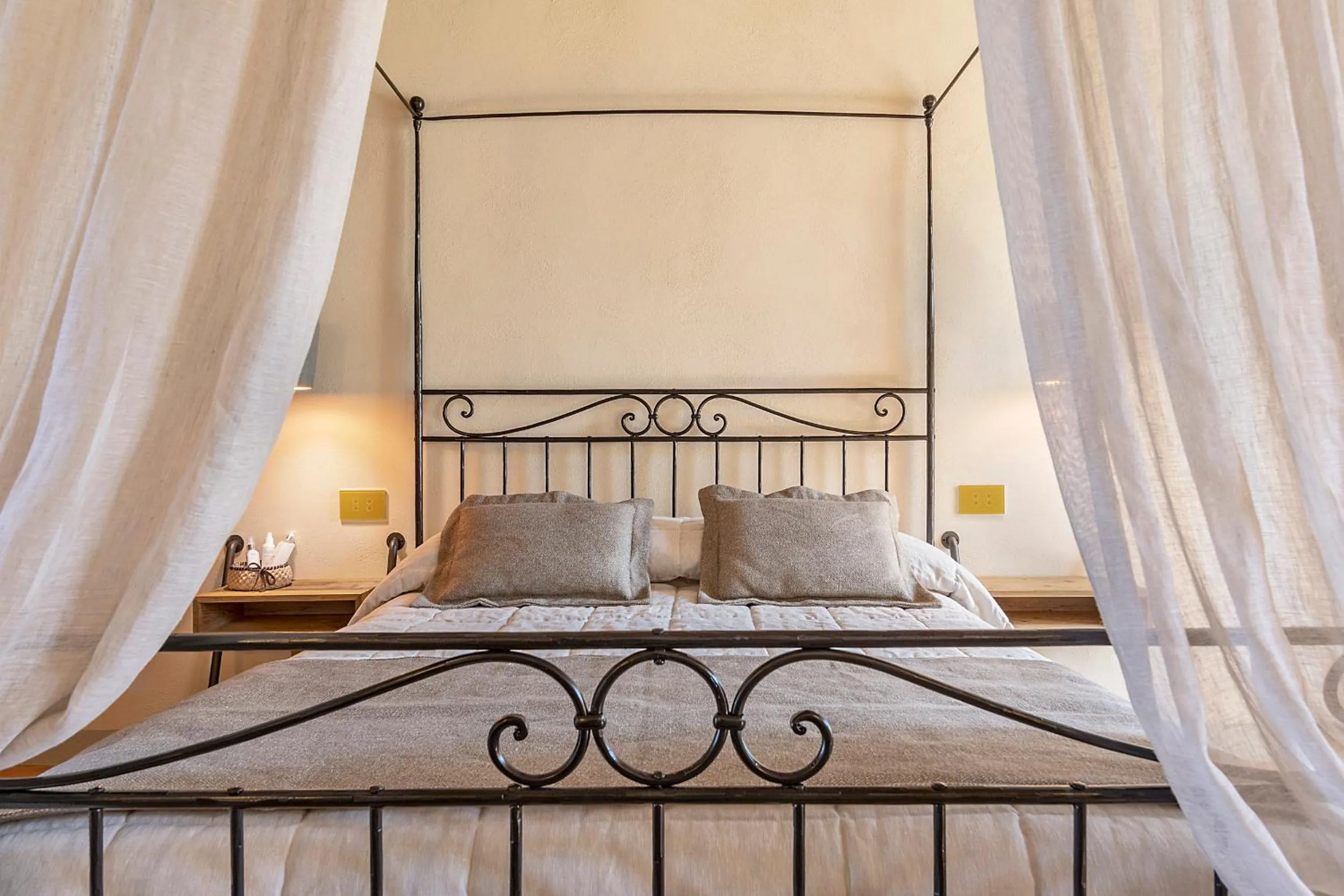 Bed in Capanna Suites