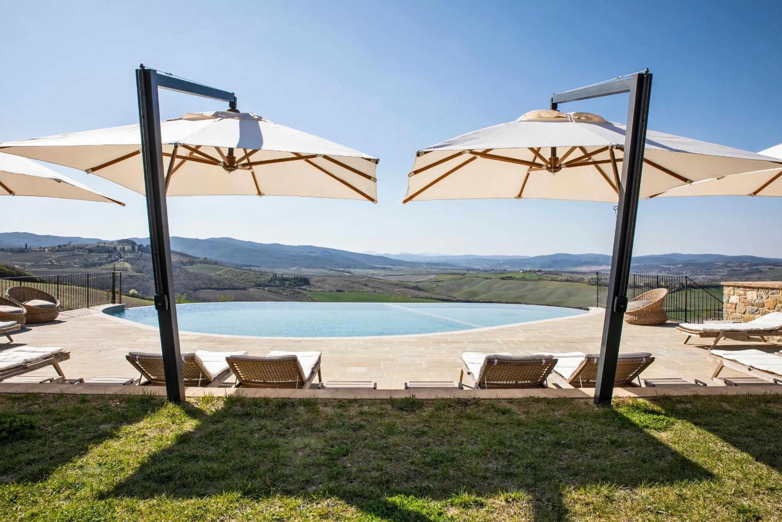 Swimming pool in Capanna Suites