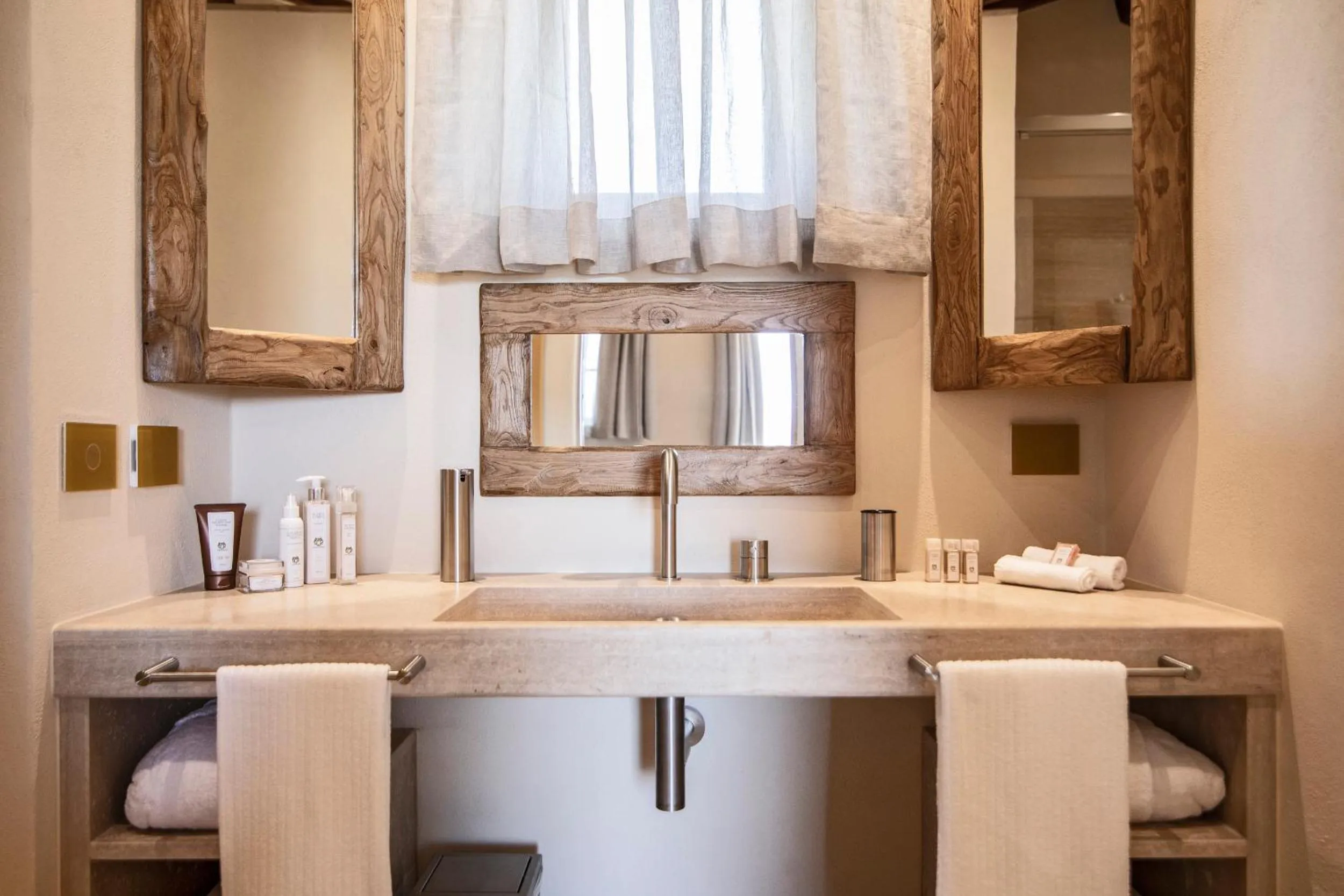 Bathroom in Capanna Suites