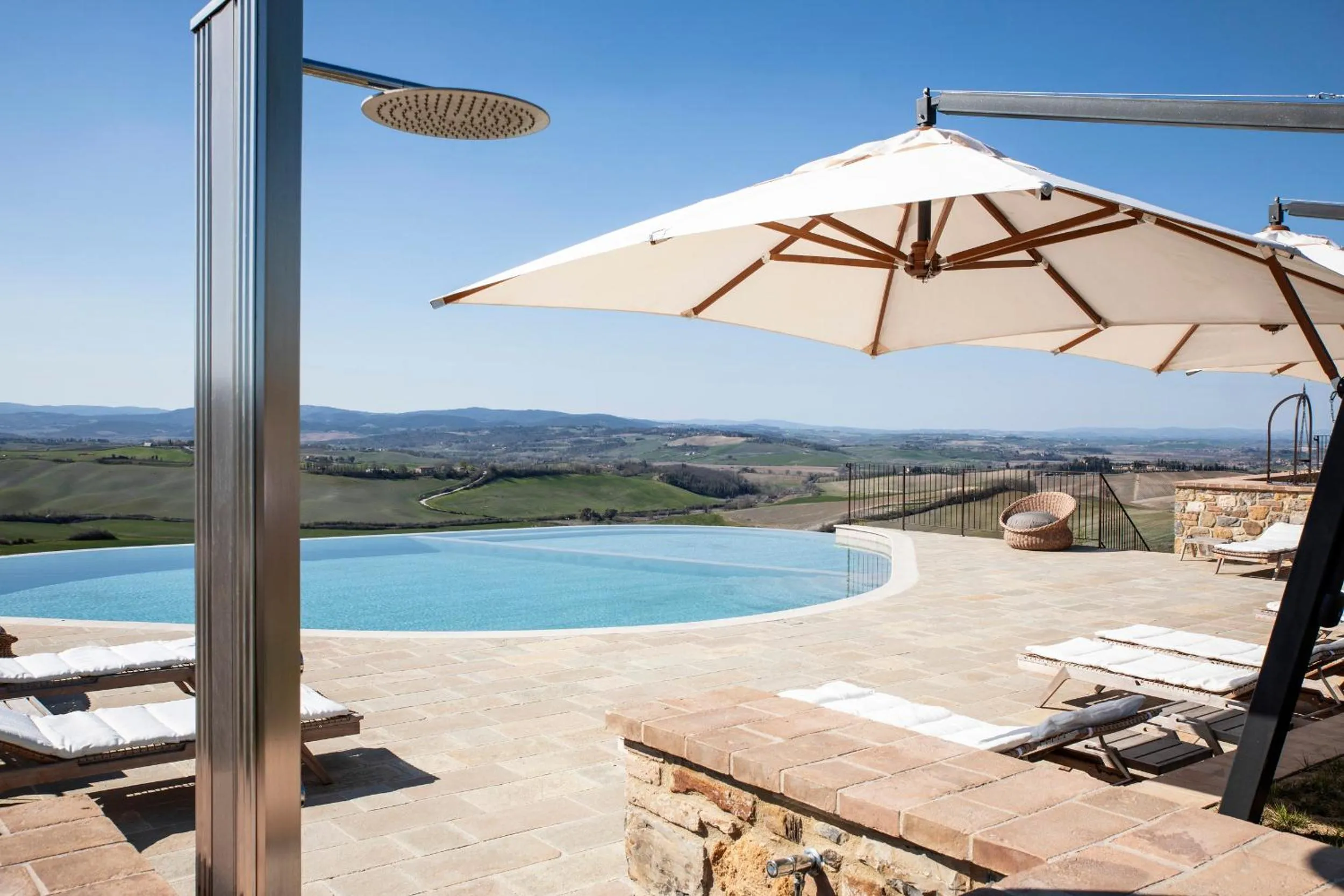 Swimming pool in Capanna Suites