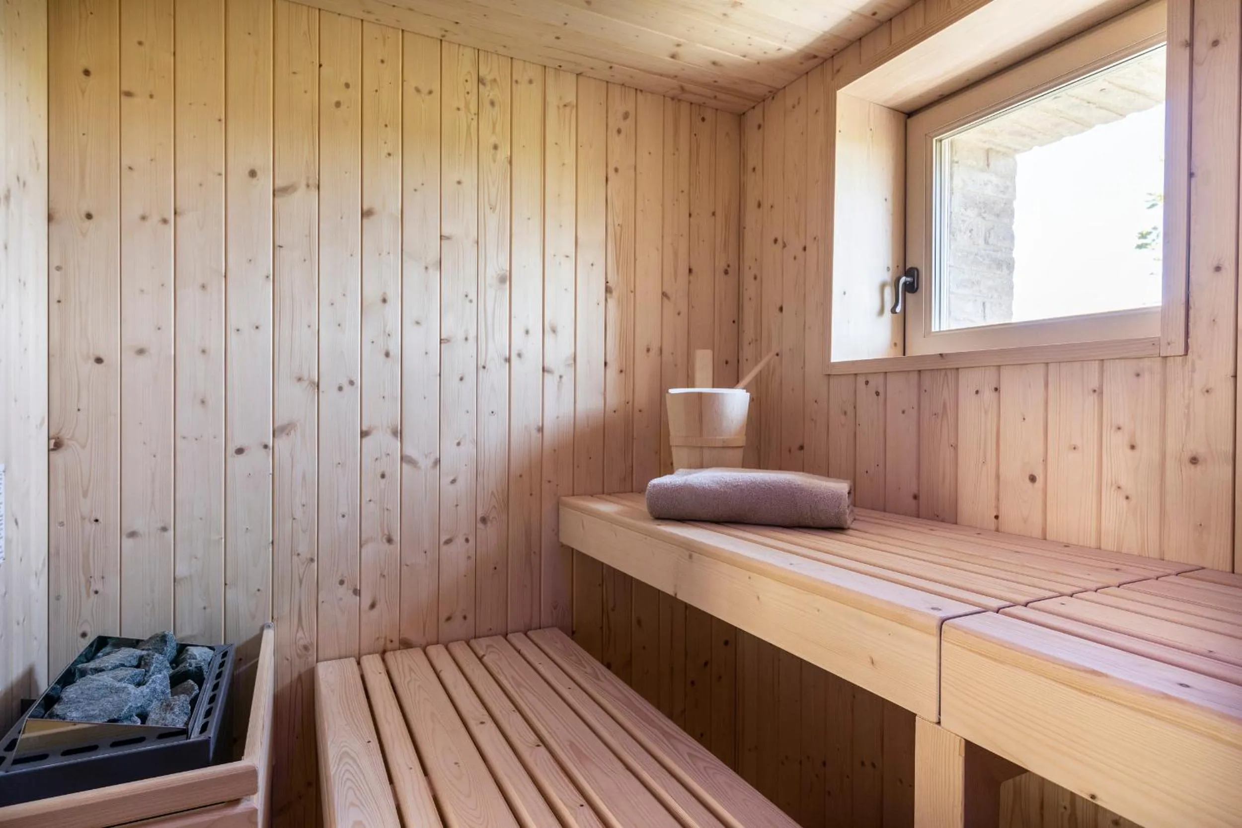 Sauna, Bed in Capanna Suites