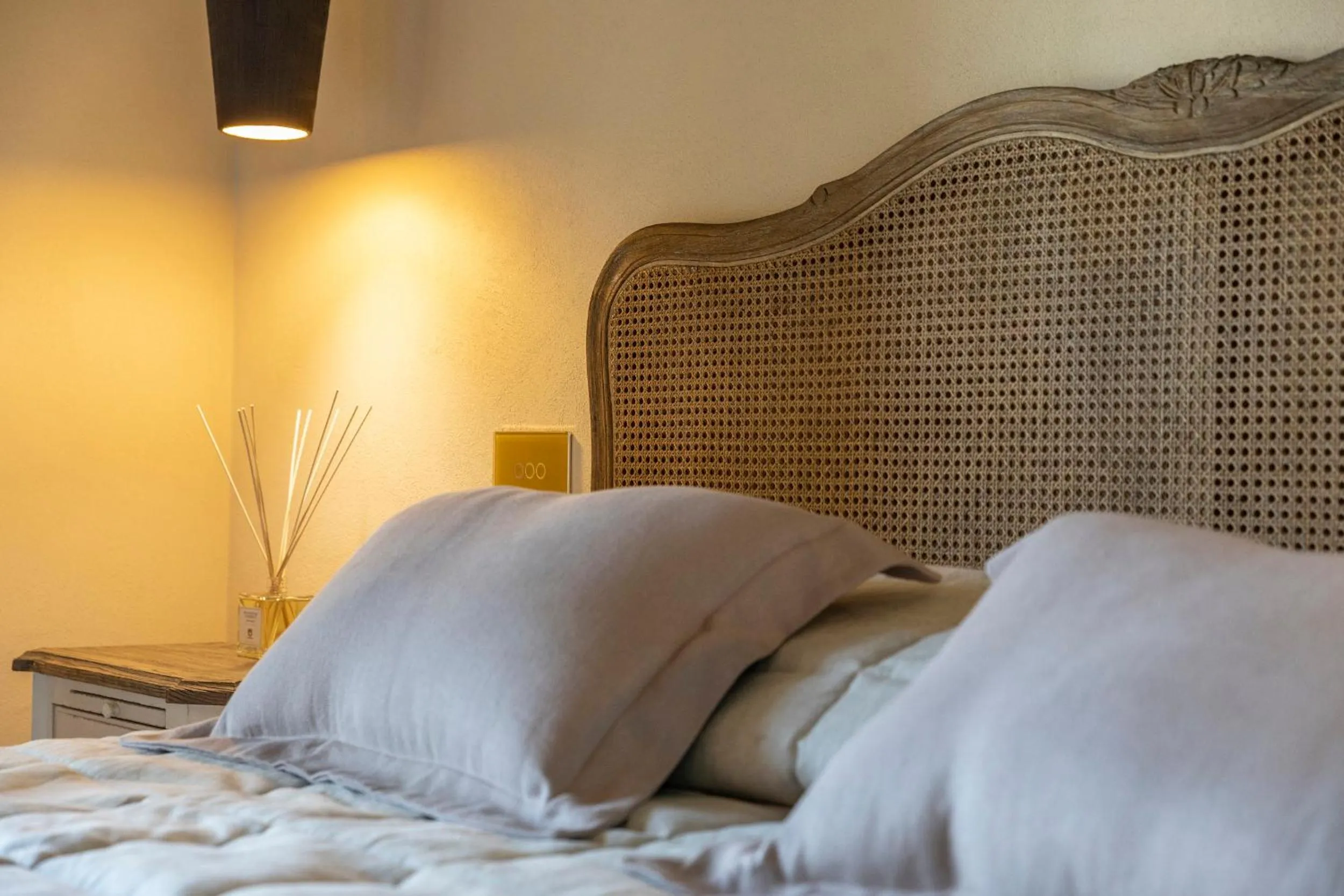 Bed in Capanna Suites