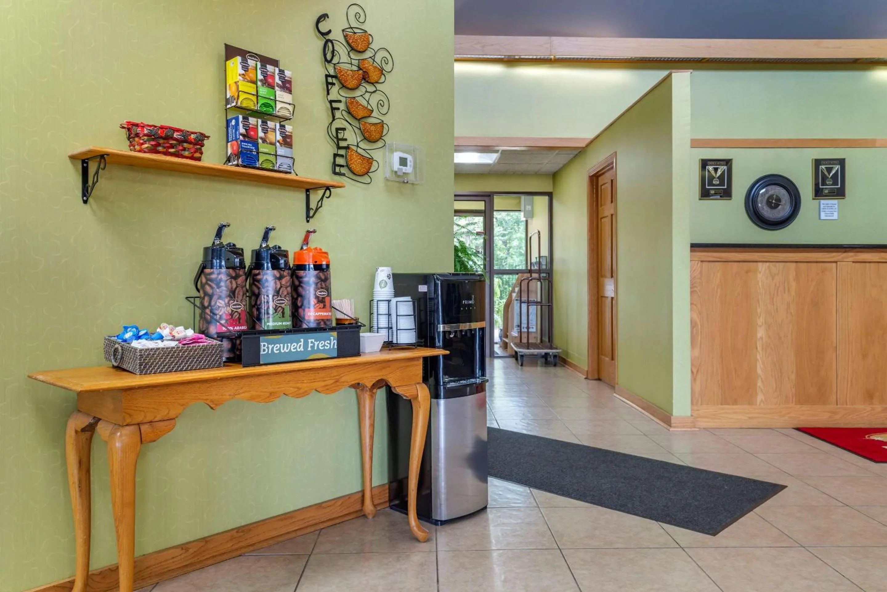 Lobby or reception in Econo Lodge River Falls