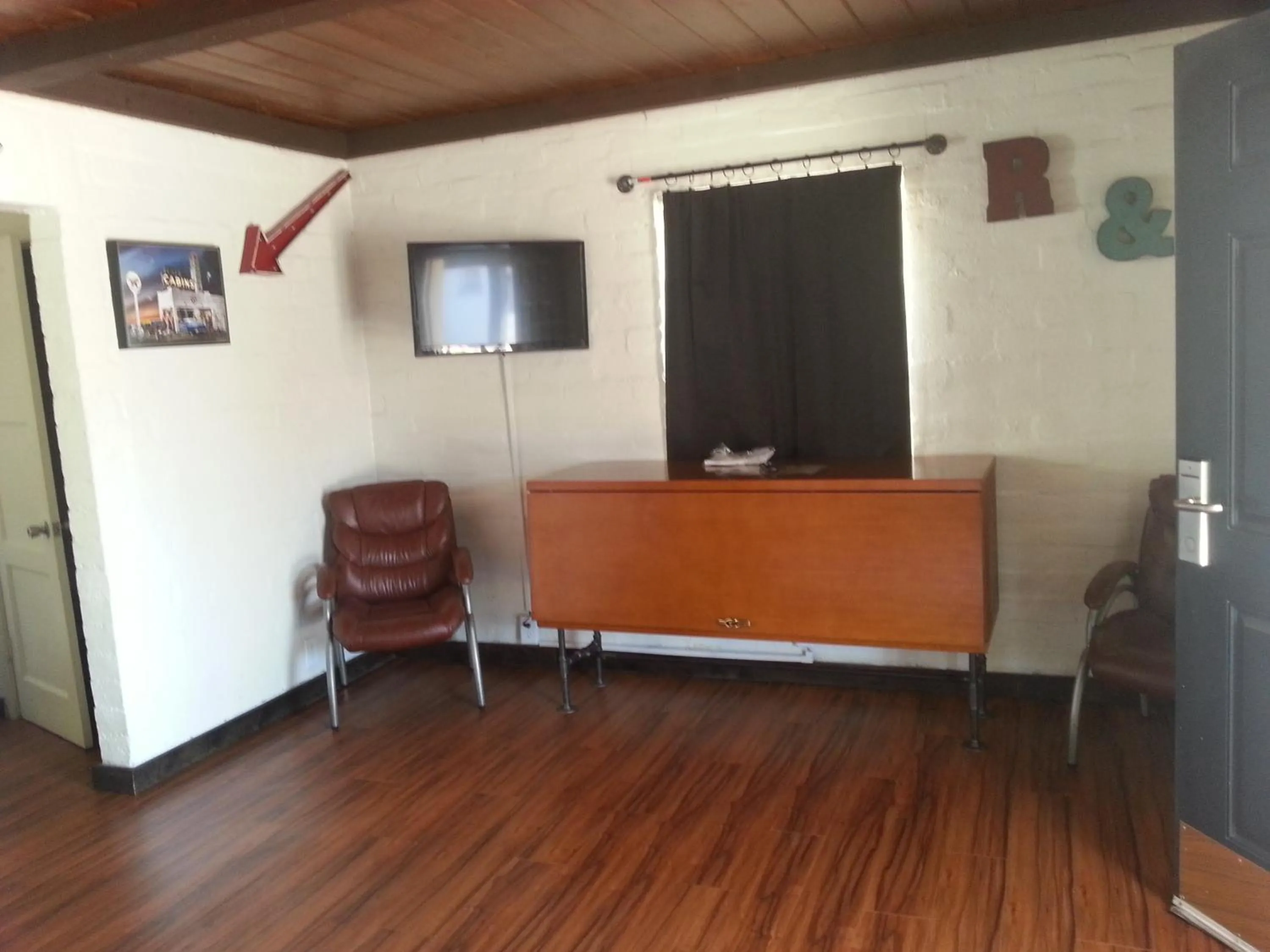 TV and multimedia in Sterling Gardens