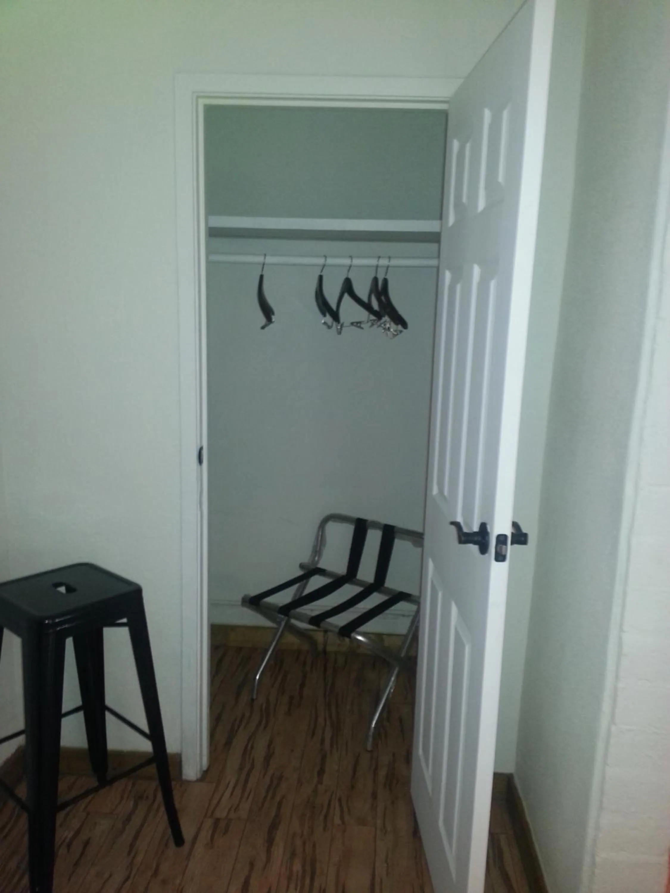 Area and facilities in Sterling Gardens