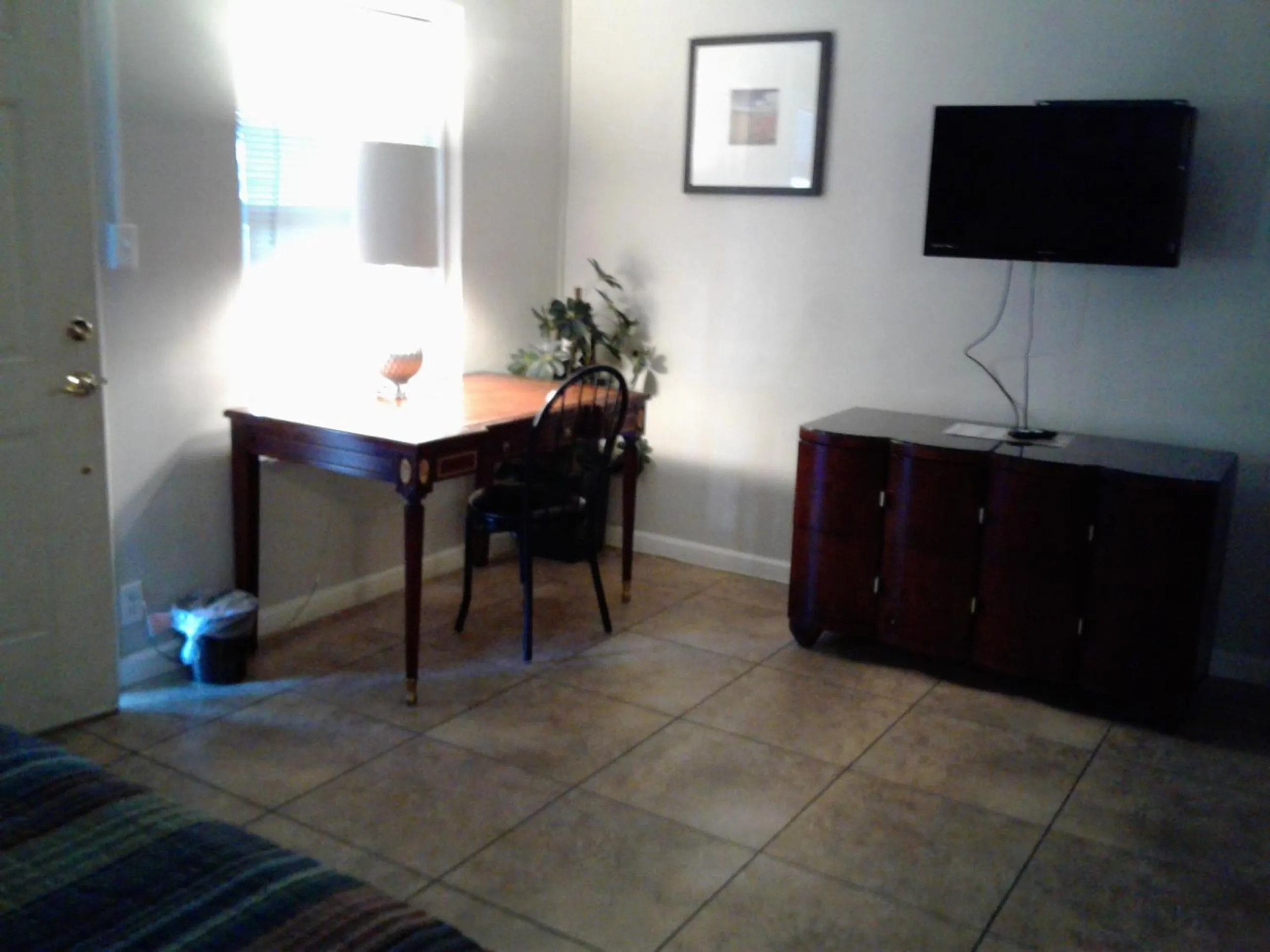 TV and multimedia in Sterling Gardens