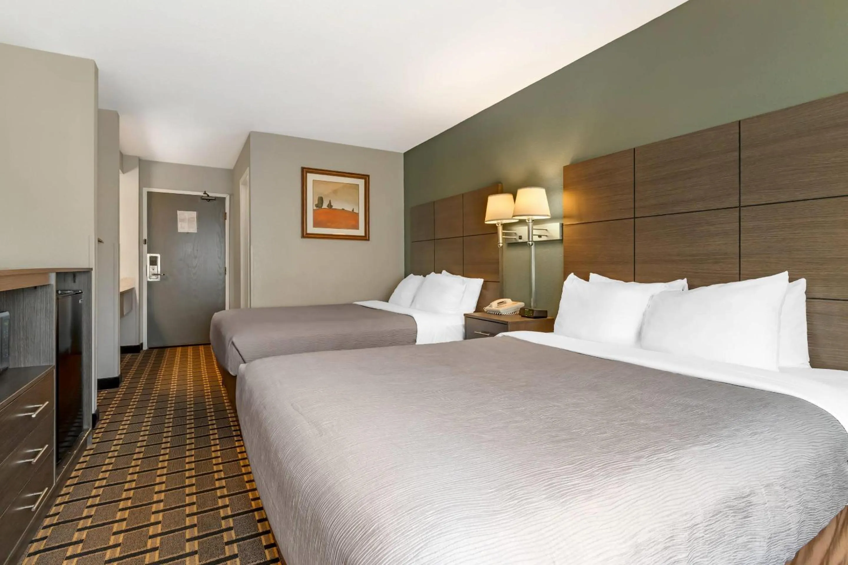 Bedroom, Bed in Quality Inn Mauston I-90