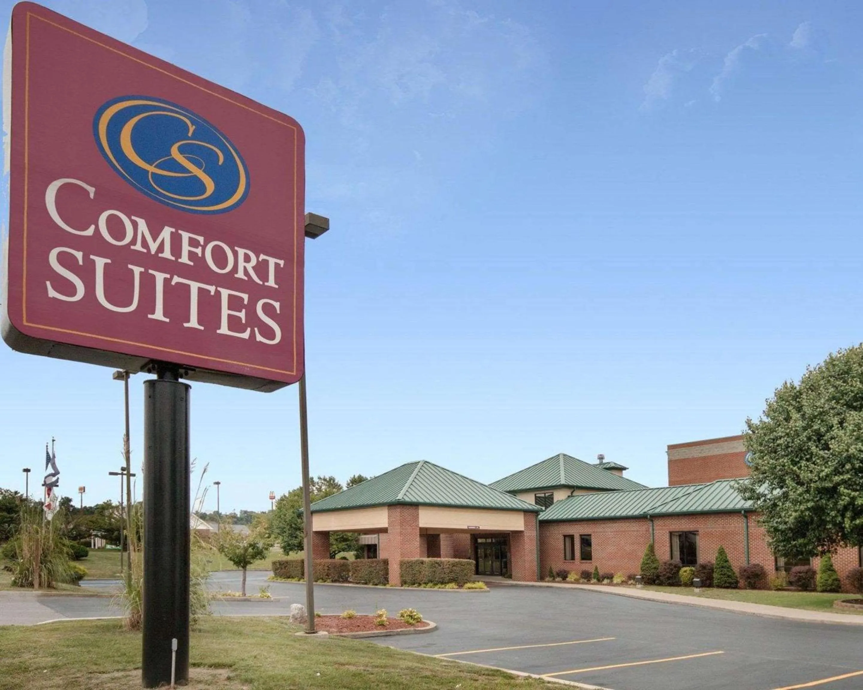 Property building in Comfort Suites Parkersburg South