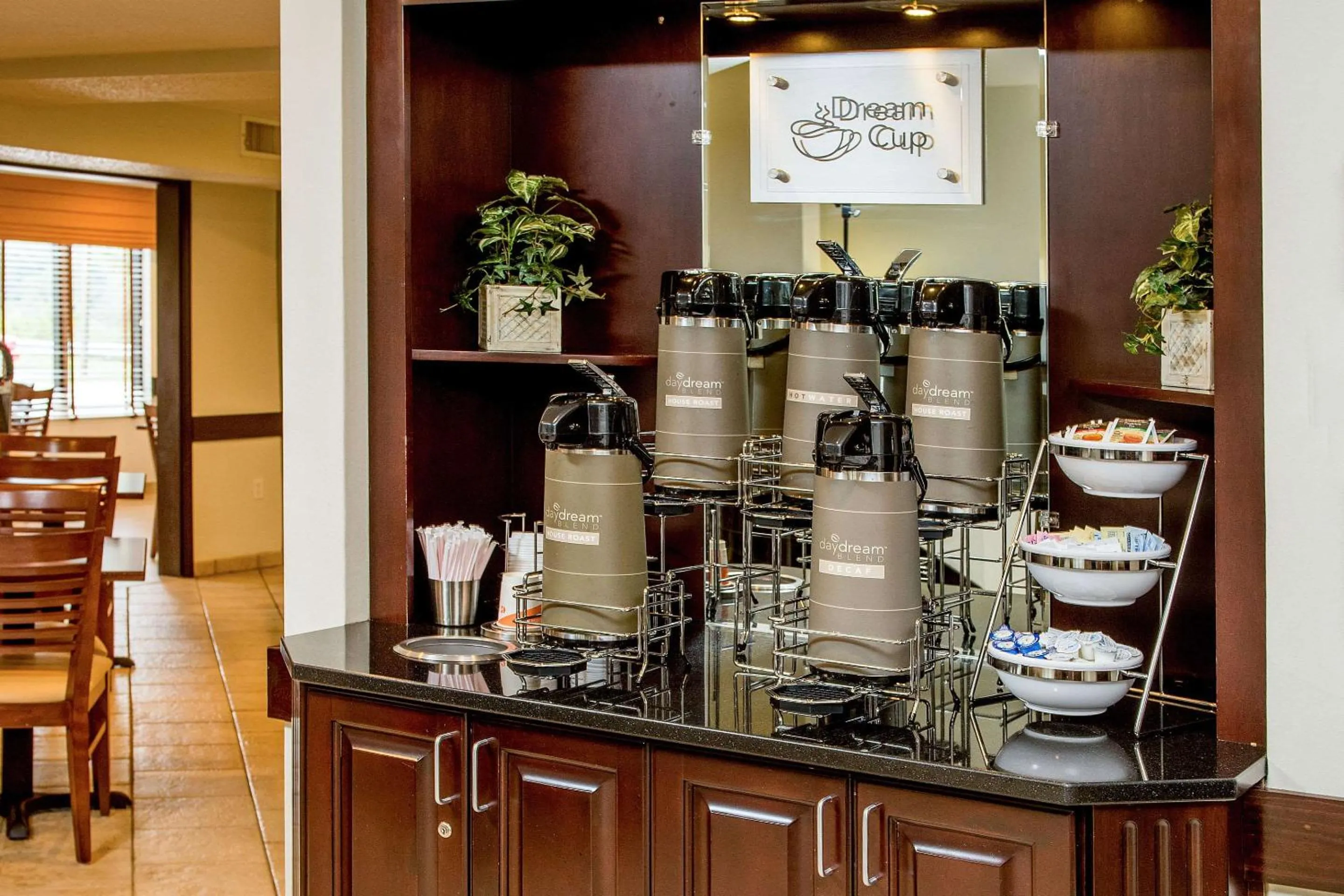 Lobby or reception in Sleep Inn & Suites Cross Lanes - South Charleston