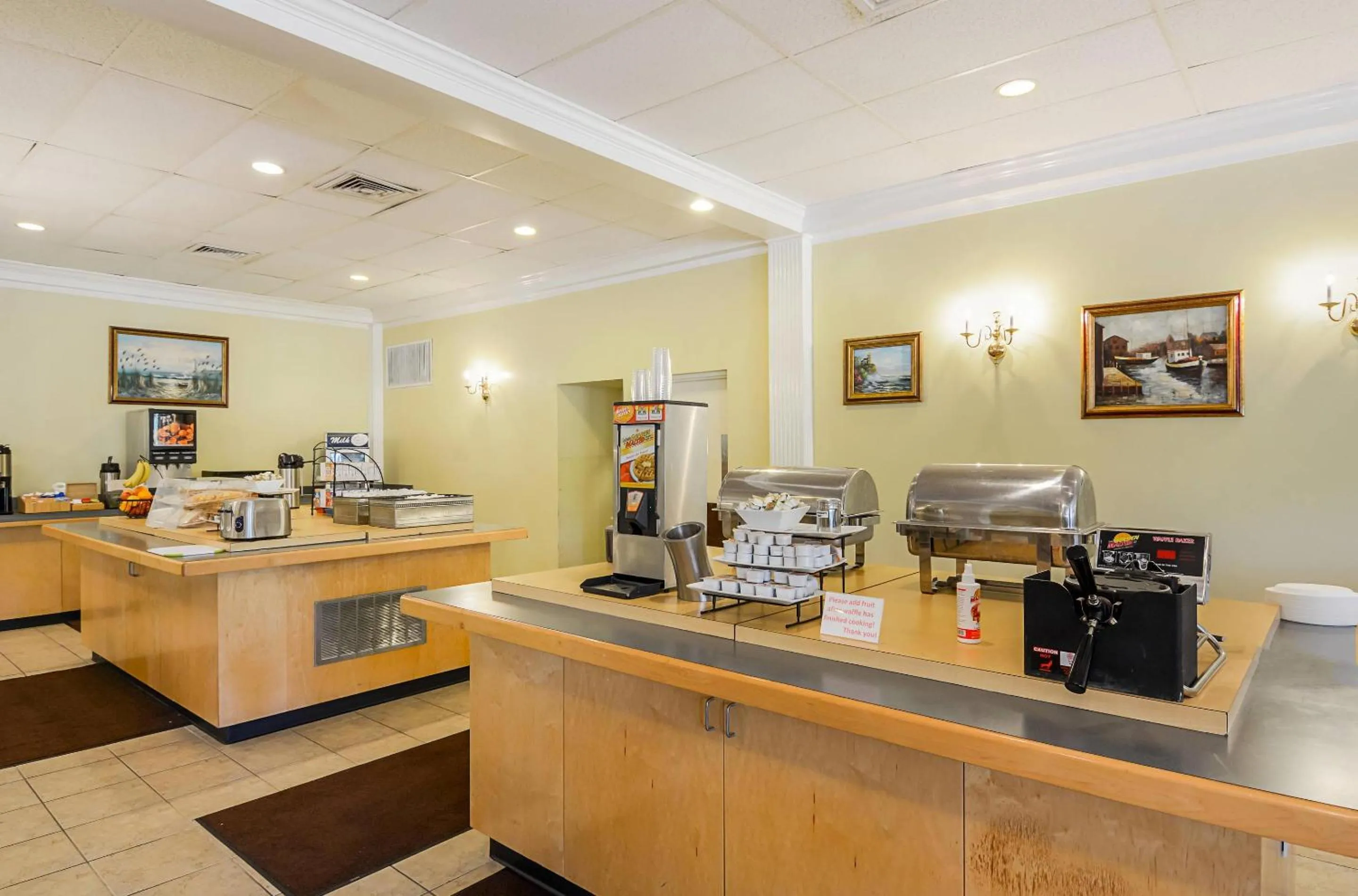 Breakfast in Clarion Inn Harpers Ferry-Charles Town