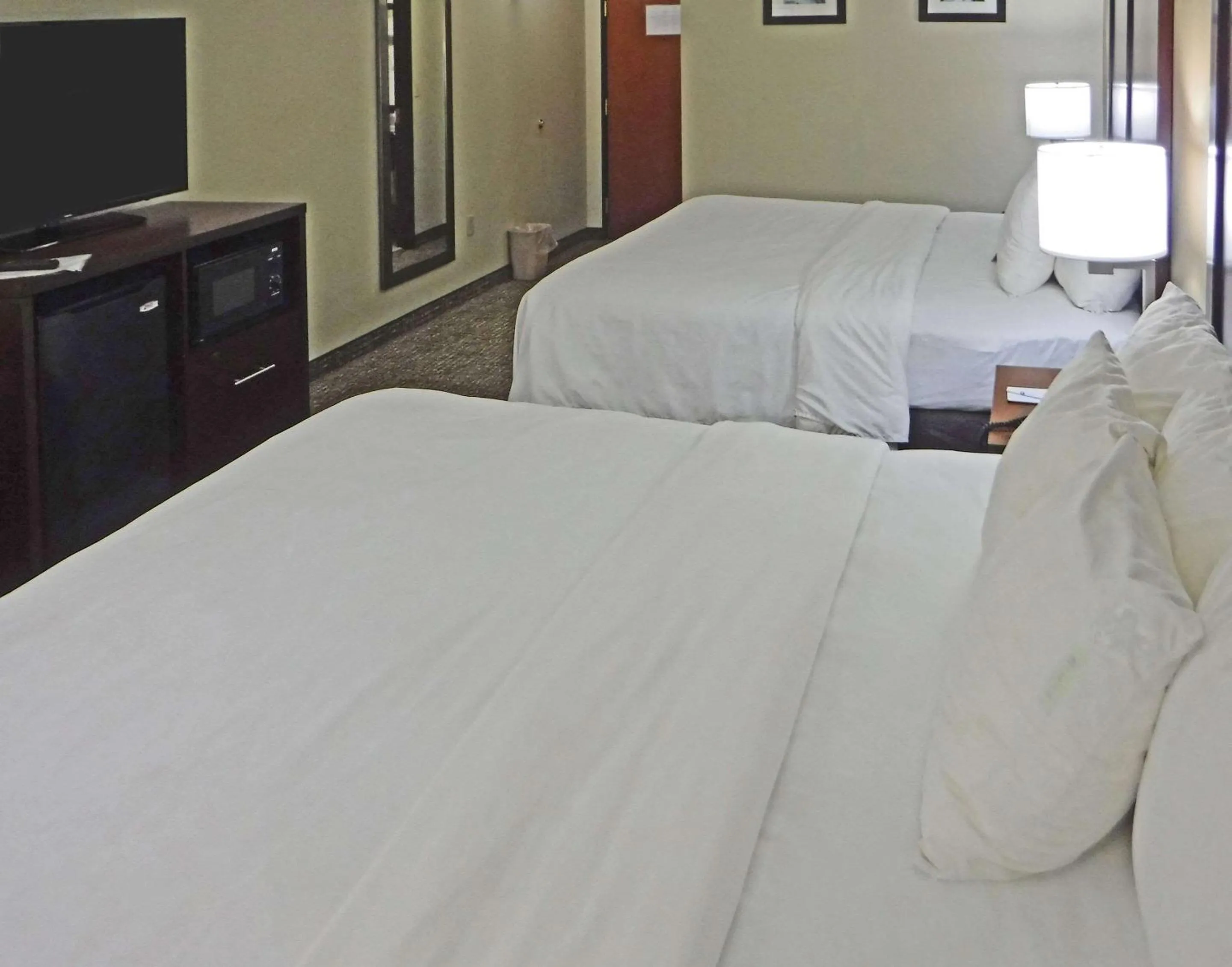 Bedroom, Bed in Comfort Inn New River