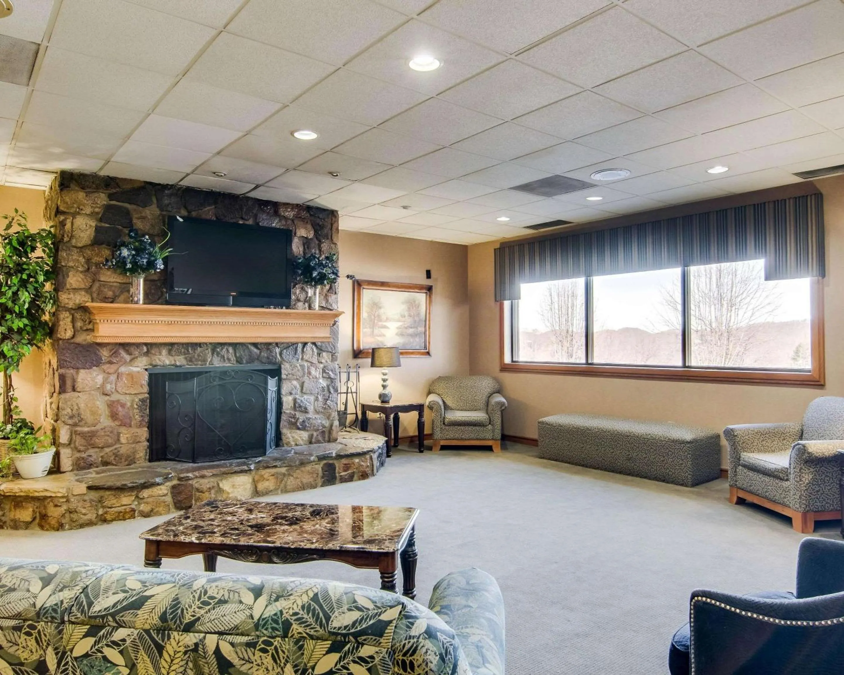 Lobby or reception in Quality Hotel and Conference Center Bluefield