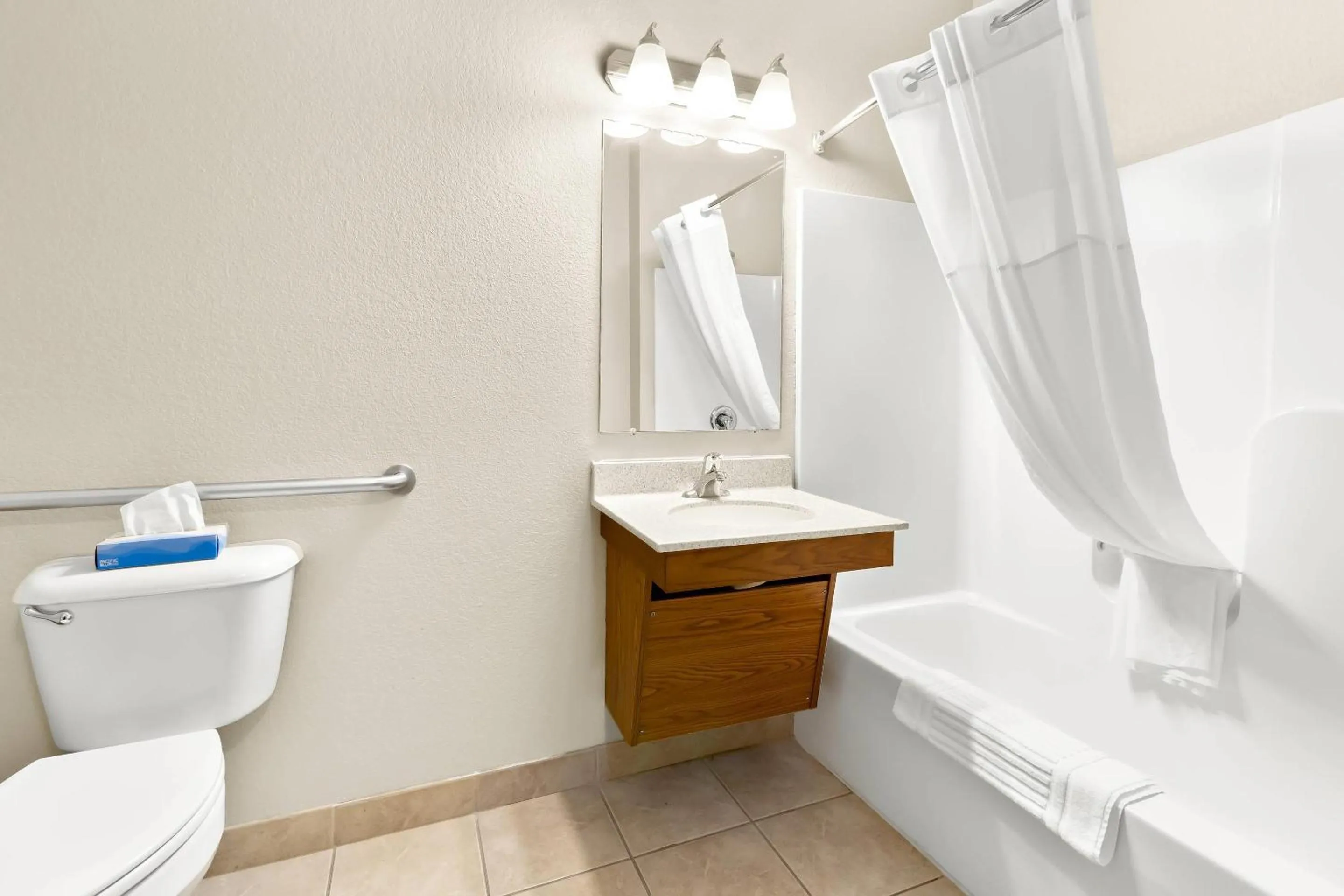 Bedroom in Suburban Studios Morgantown