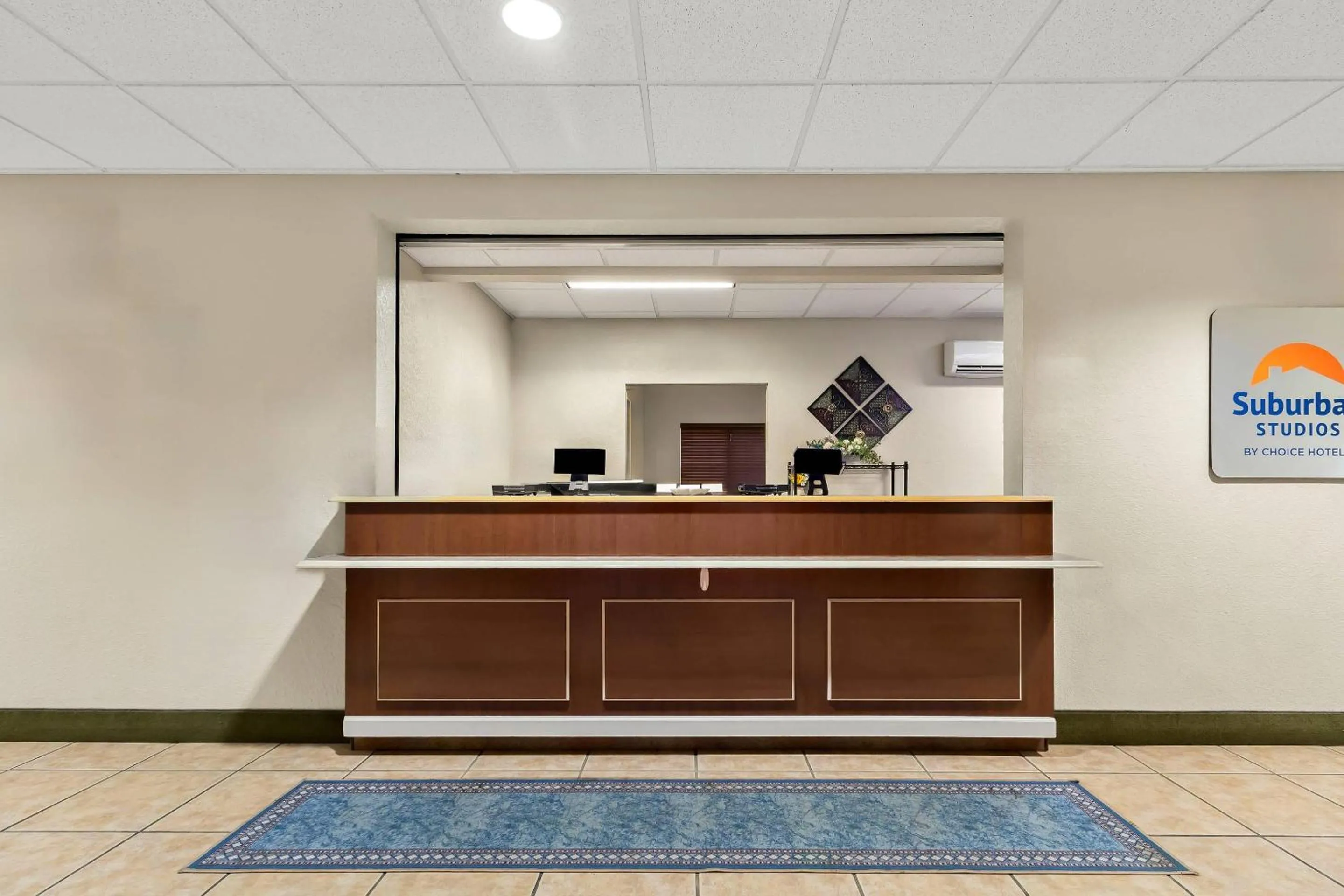 Lobby or reception in Suburban Studios Morgantown