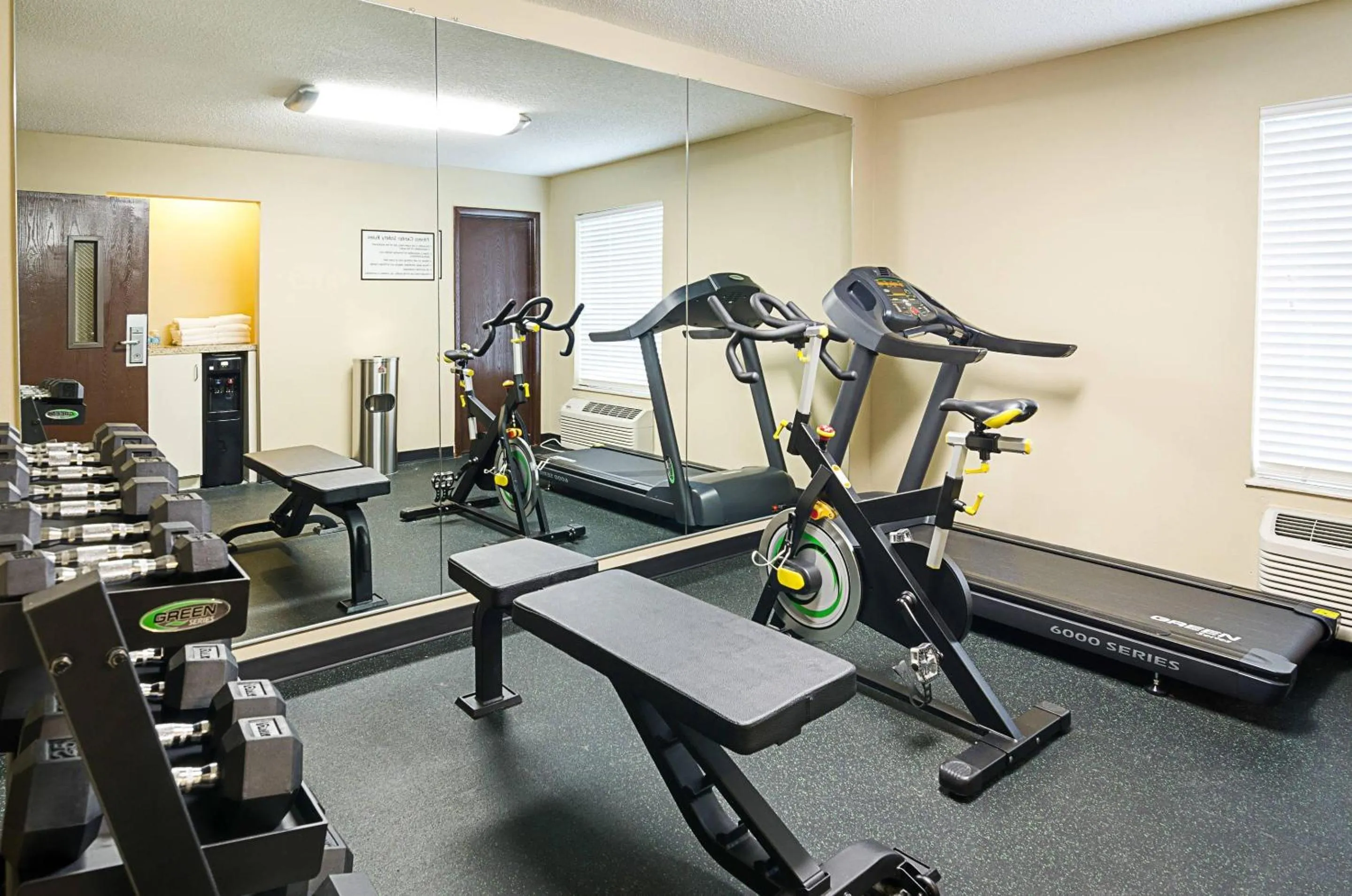 Fitness centre/facilities in Quality Inn Princeton