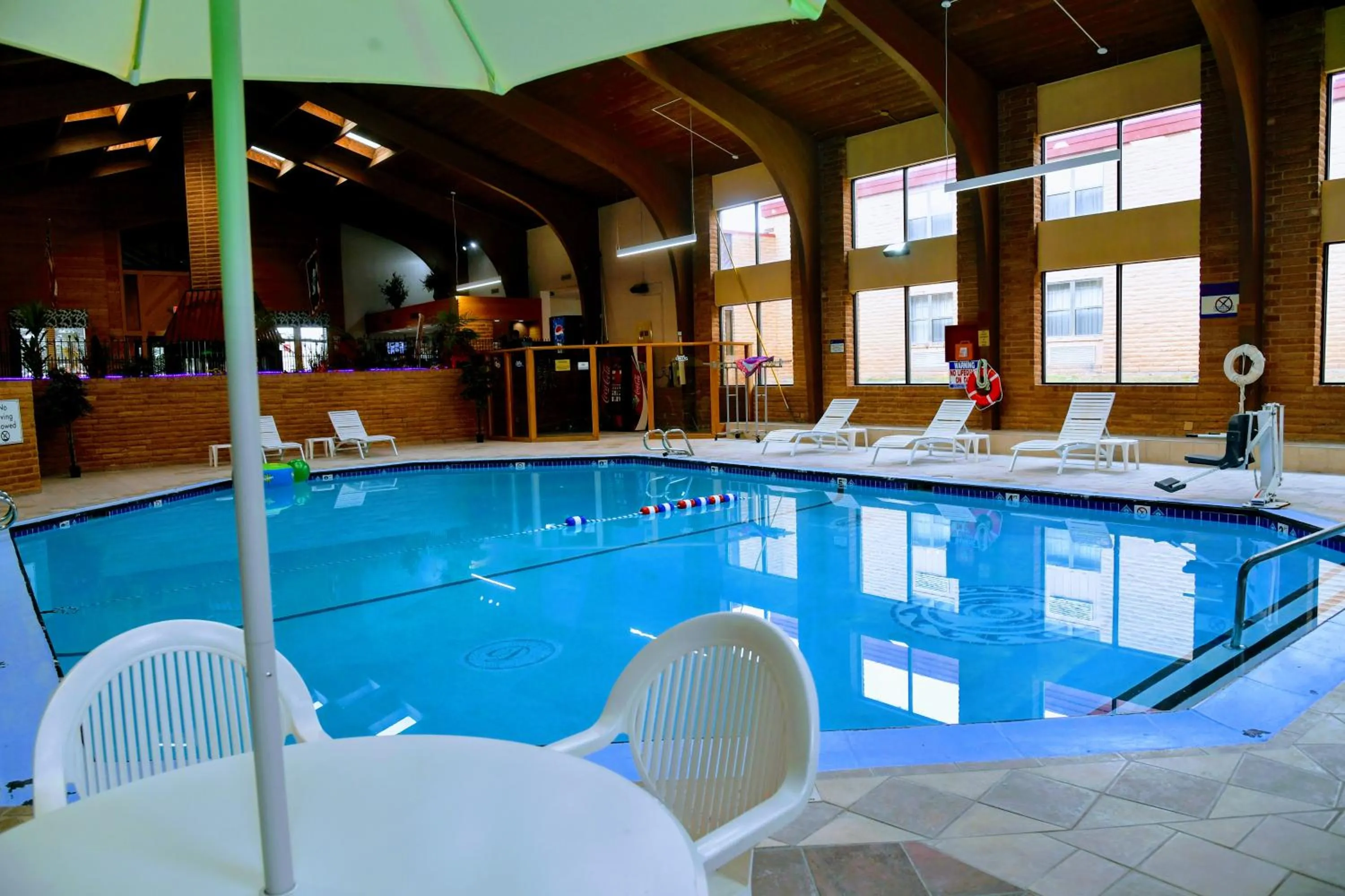 Swimming pool in Douglas Inn and Conference Center