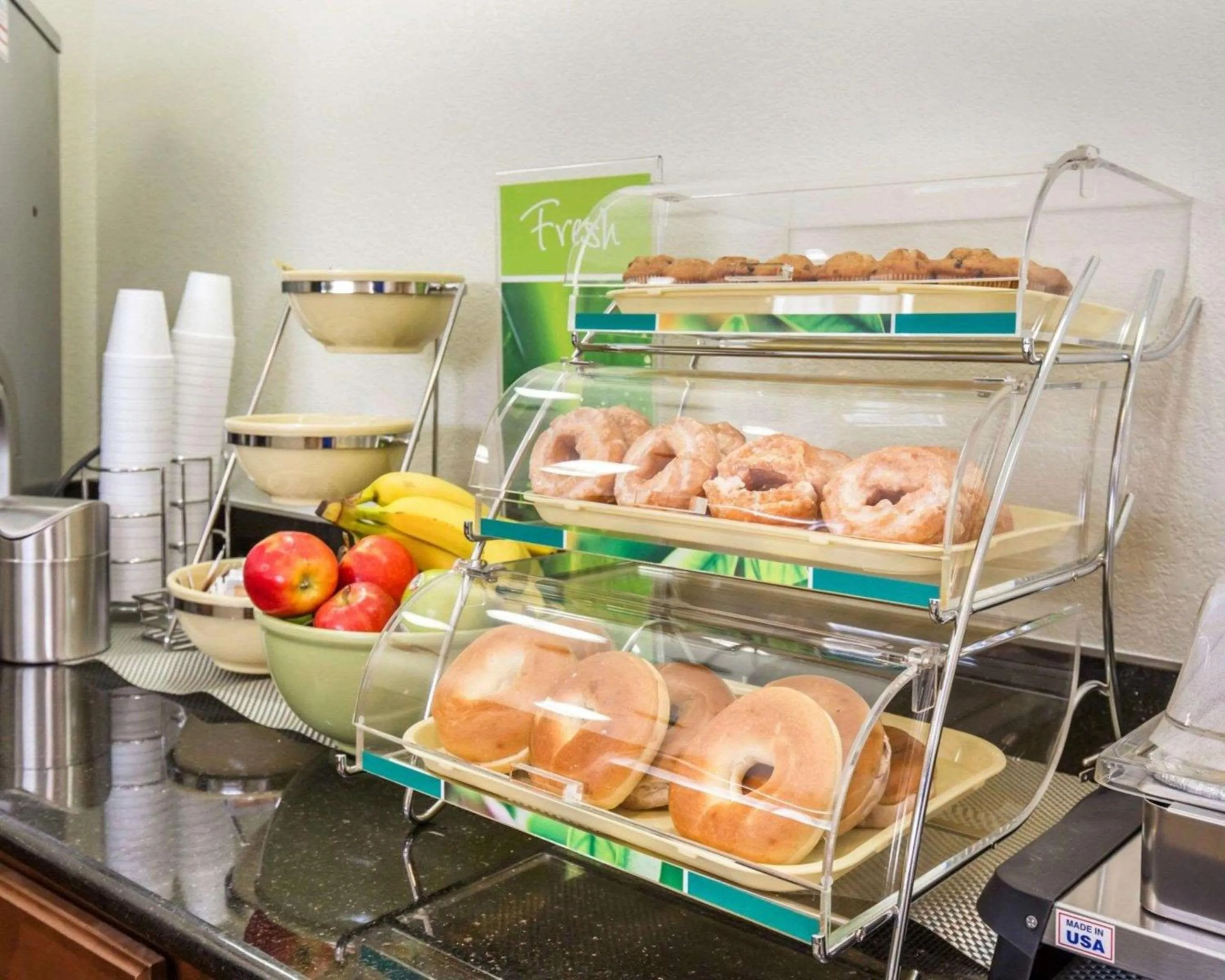 Dining area in Quality Inn Gillette