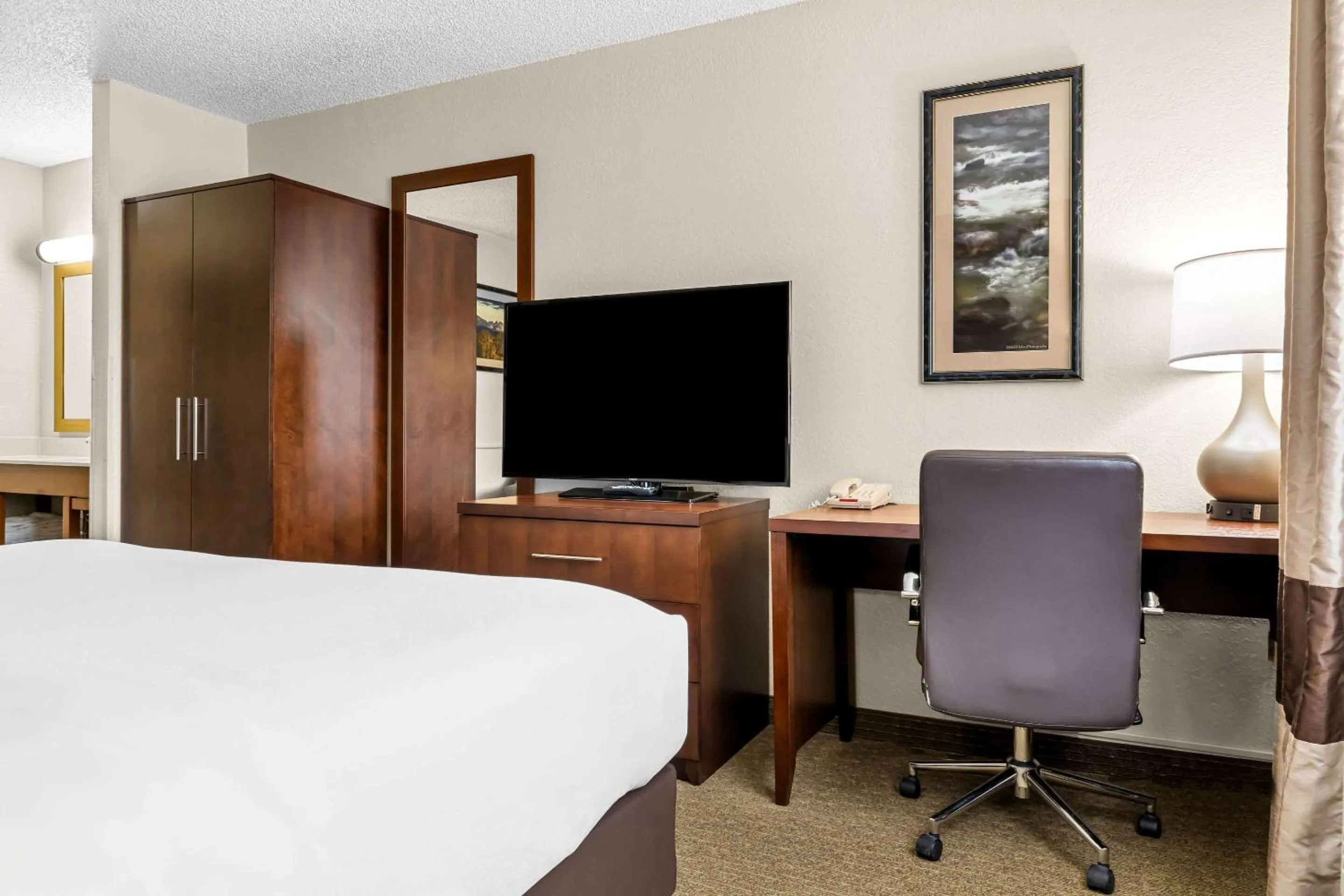 Bedroom, Bed in Comfort Inn Worland Hwy 16 to Yellowstone