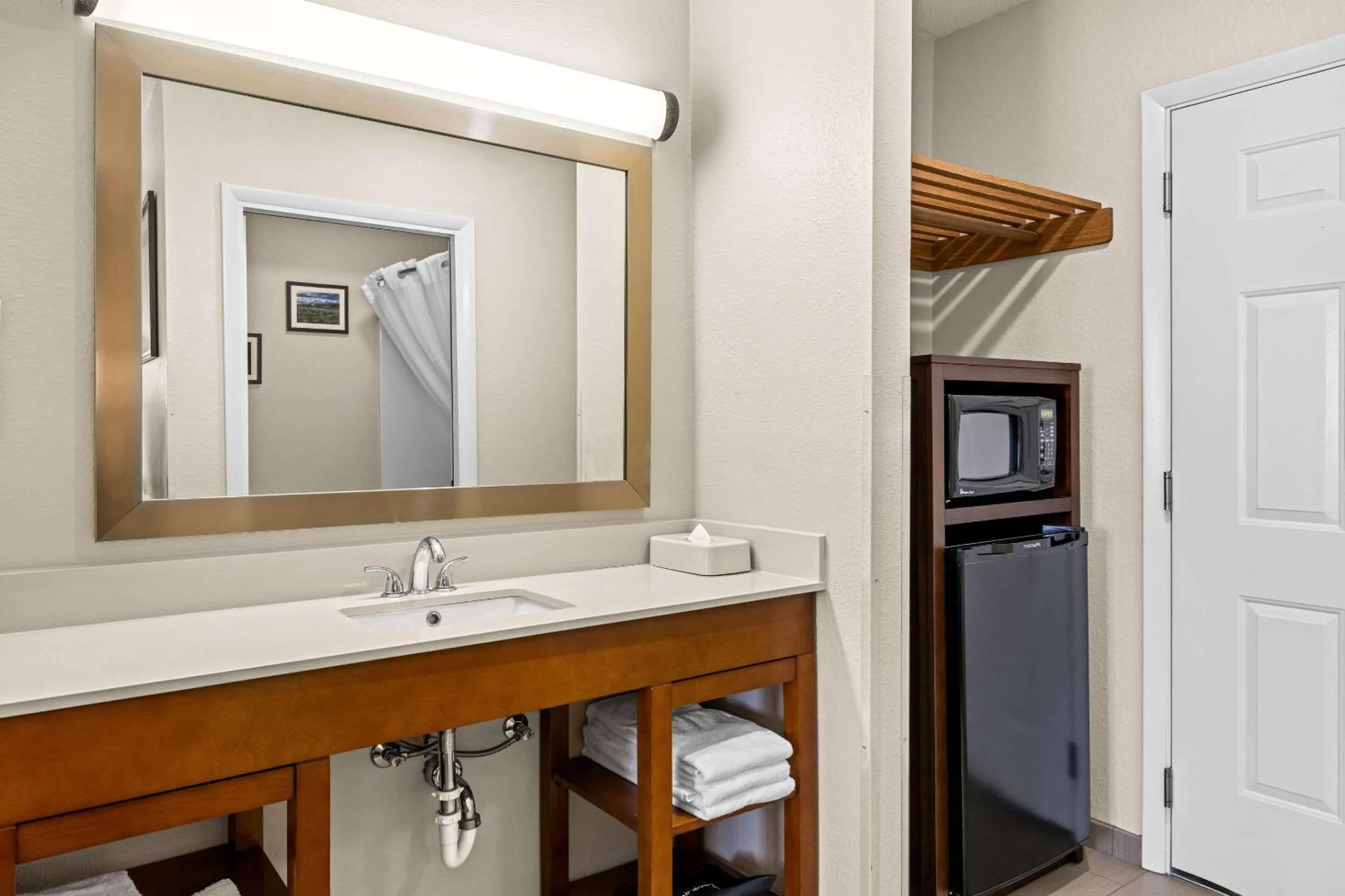 Bedroom in Comfort Inn Worland Hwy 16 to Yellowstone