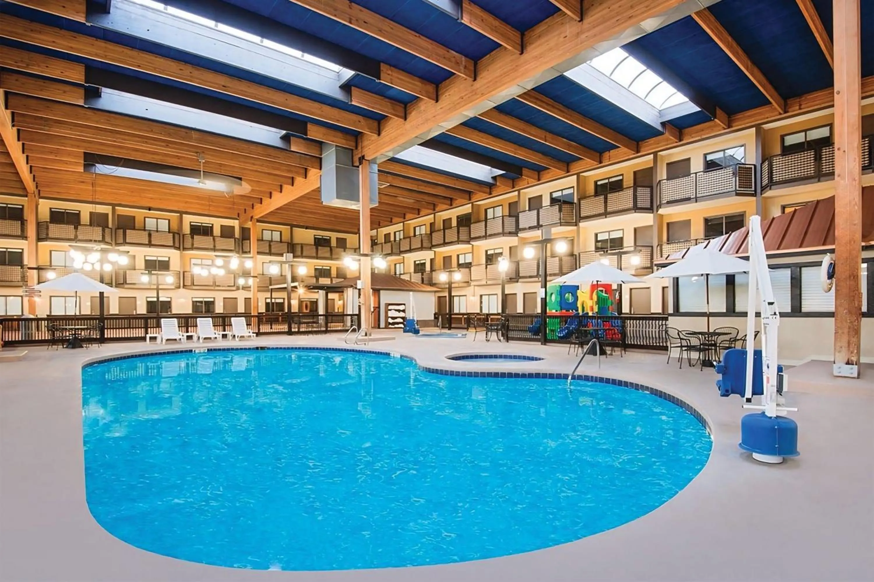 Pool view in Red Lion Hotel Gillette