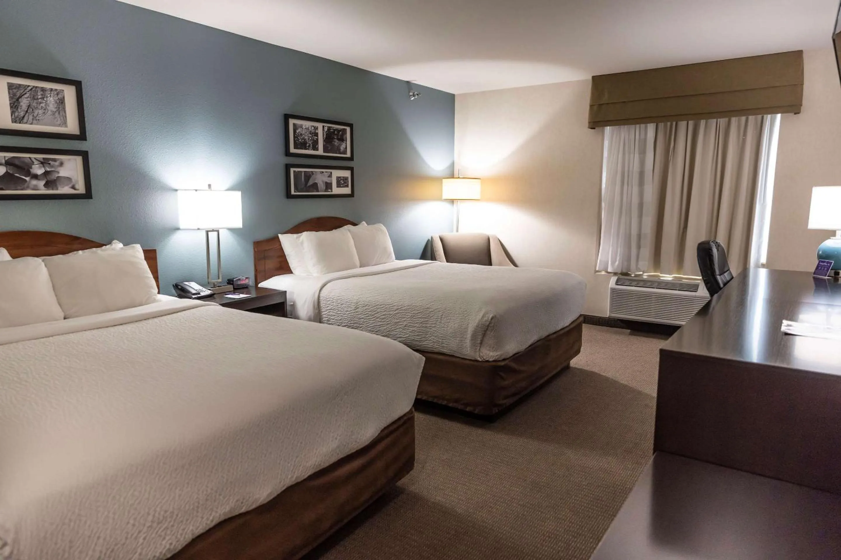 Bedroom, Bed in Sleep Inn & Suites Evansville - Casper