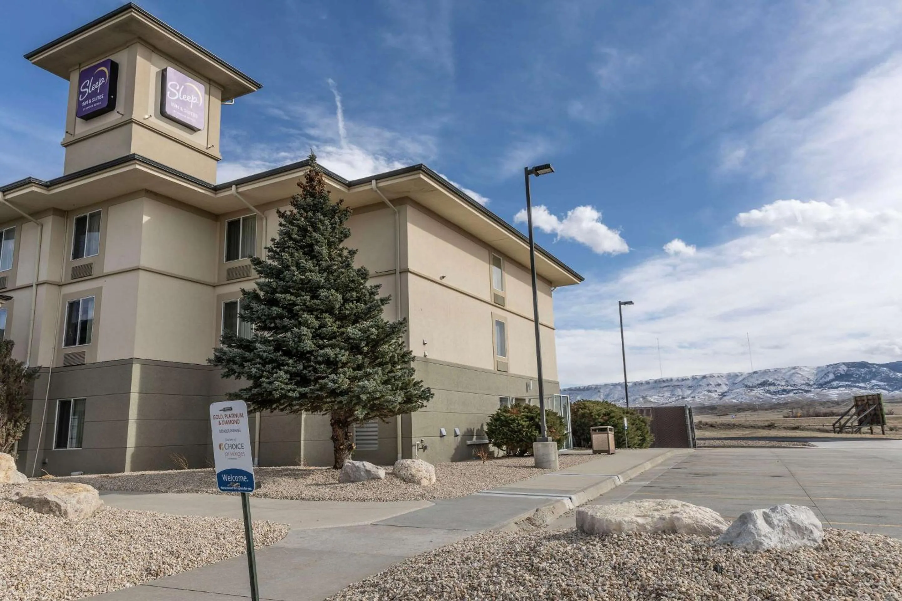 Property building in Sleep Inn & Suites Evansville - Casper