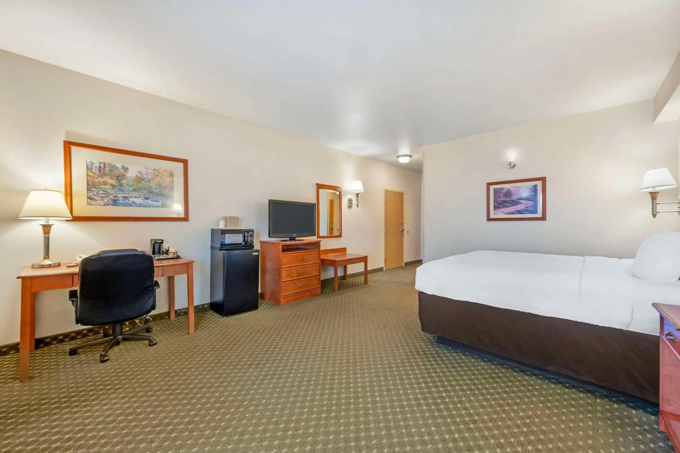 Bedroom, Bed in Comfort Inn & Suites Rawlins