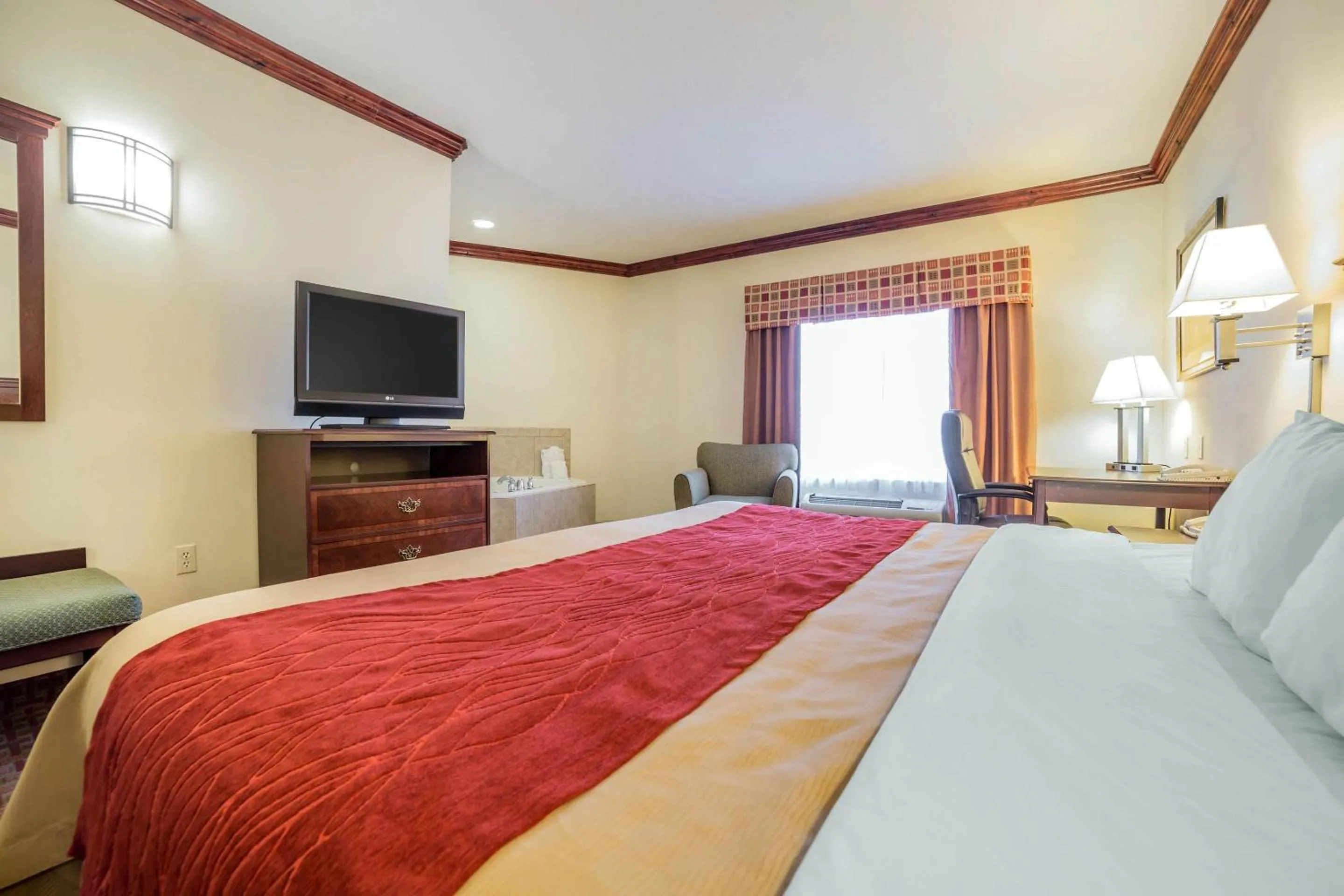 Bedroom, Bed in Comfort Inn & Suites Rock Springs-Green River