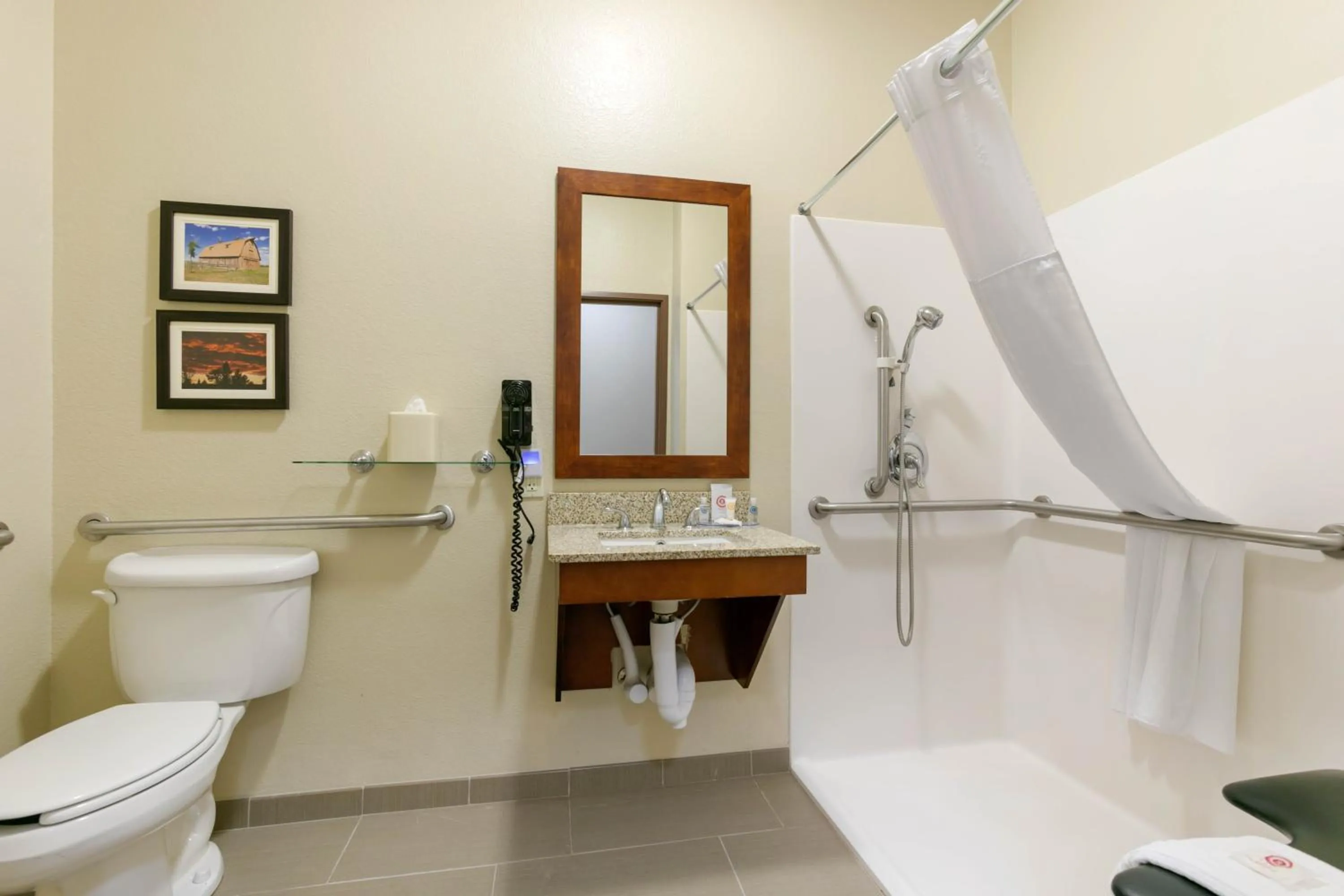 Bathroom in Comfort Inn & Suites Near University of Wyoming