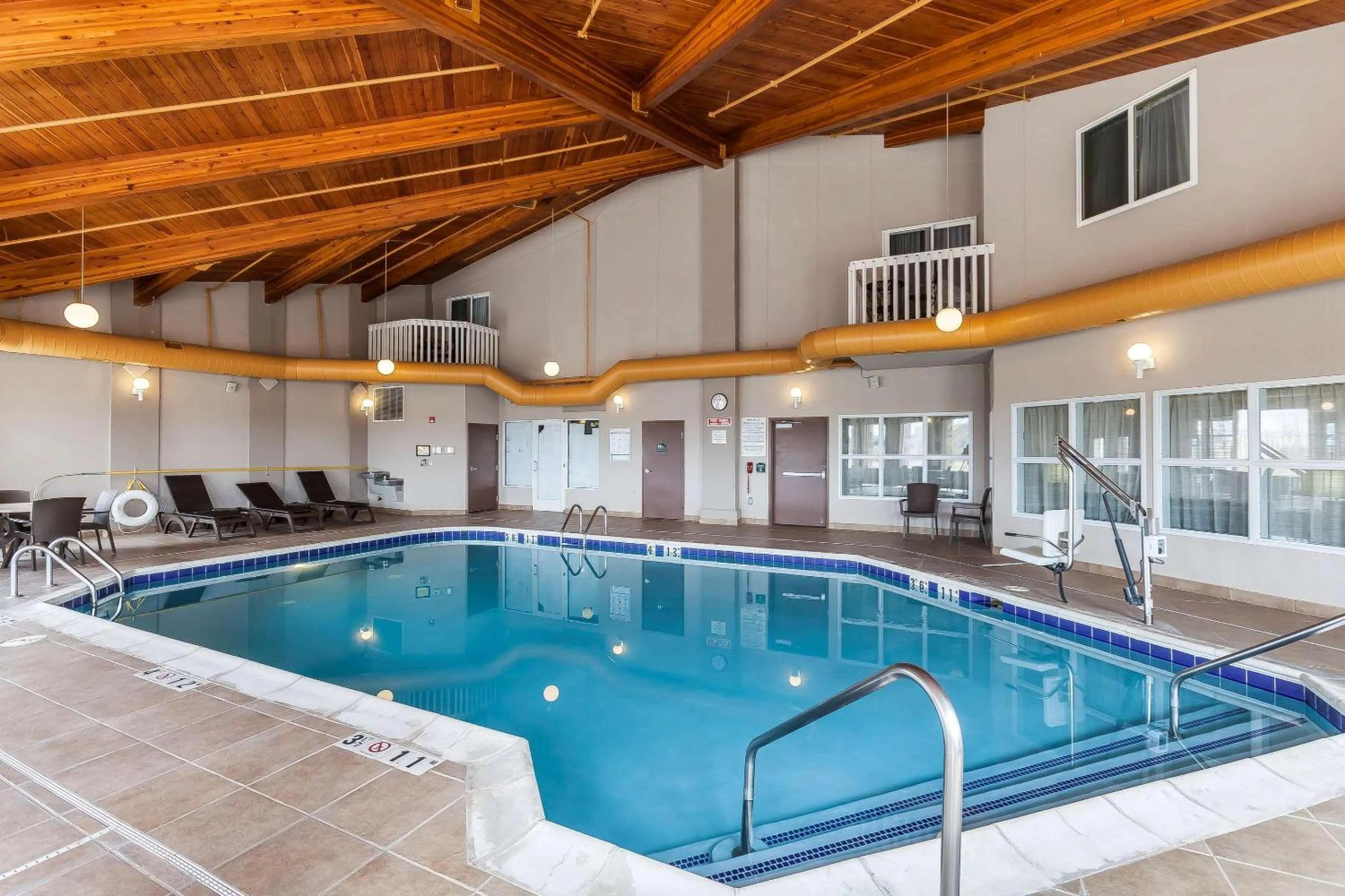 Pool view in Comfort Inn & Suites Near University of Wyoming