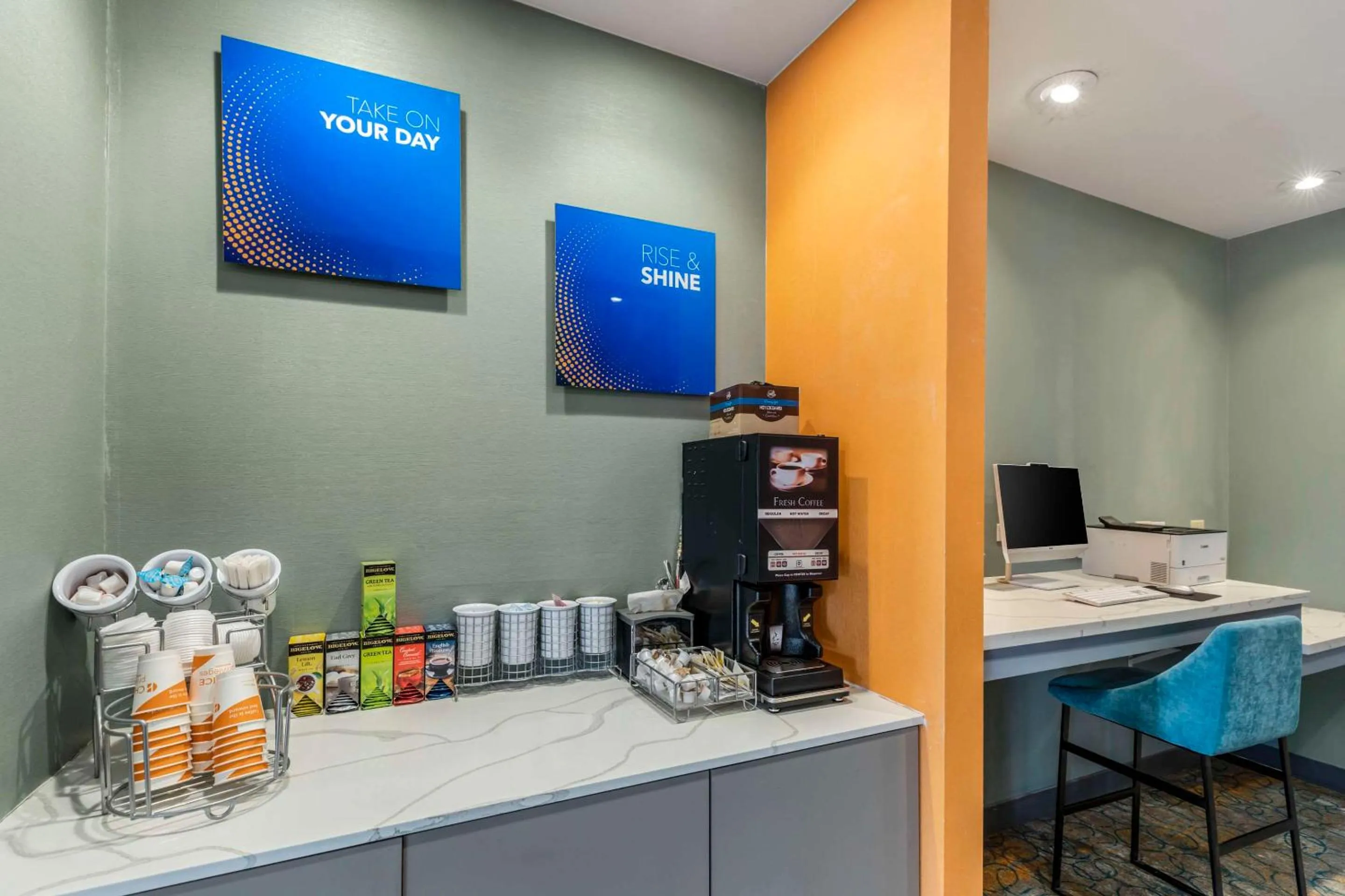 Breakfast in Comfort Suites Cheyenne