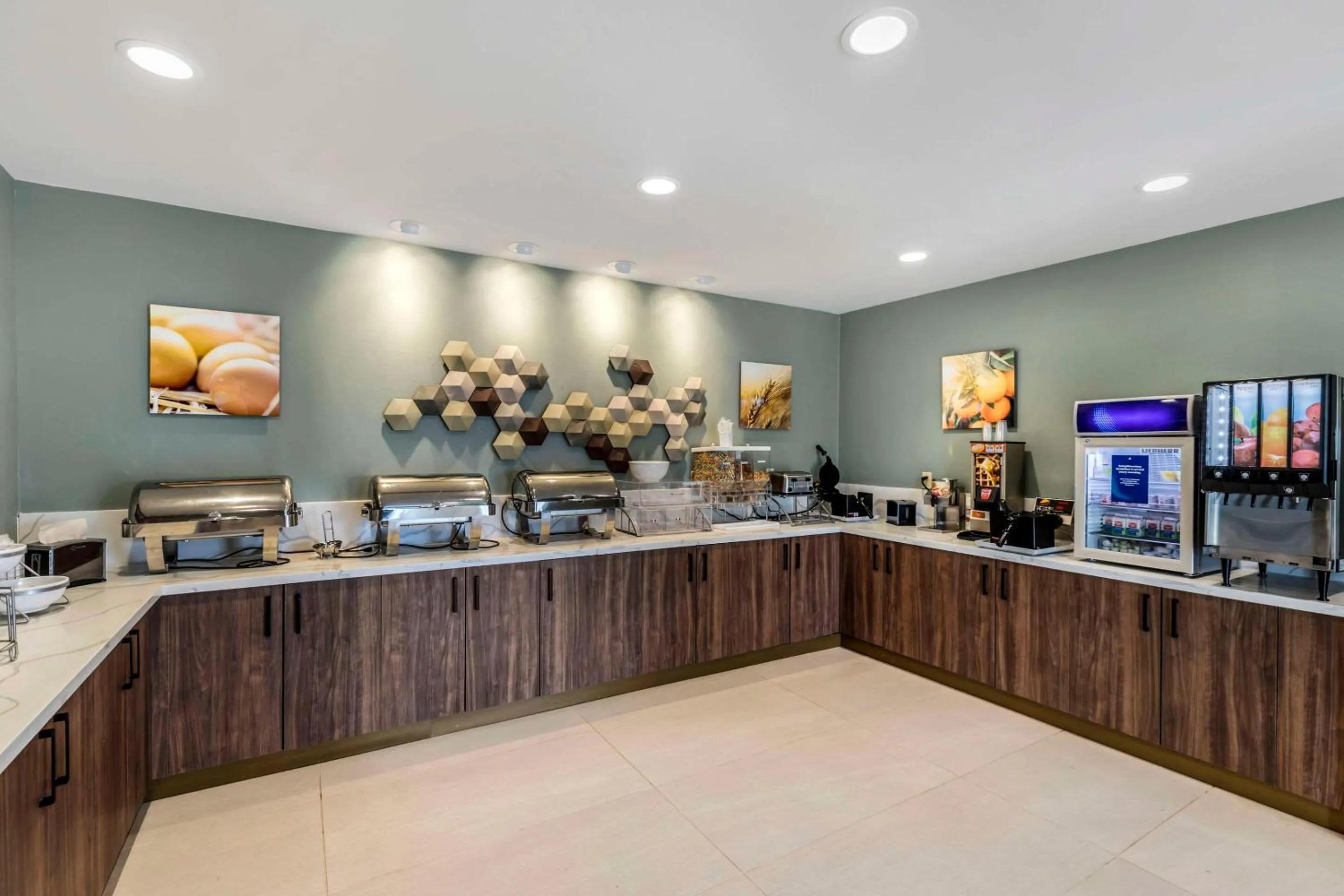 Breakfast in Comfort Suites Cheyenne