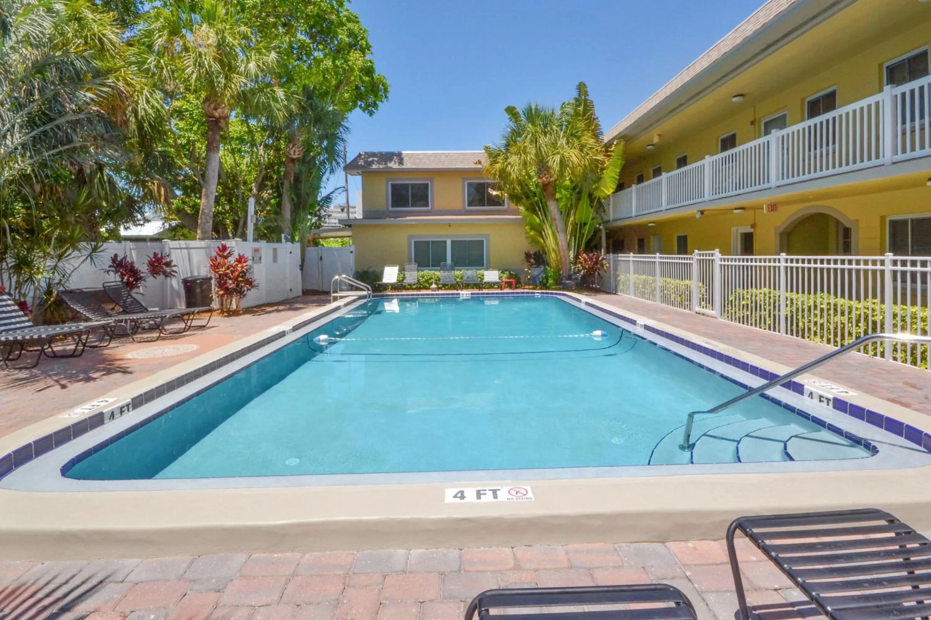 Swimming pool in Waves 18