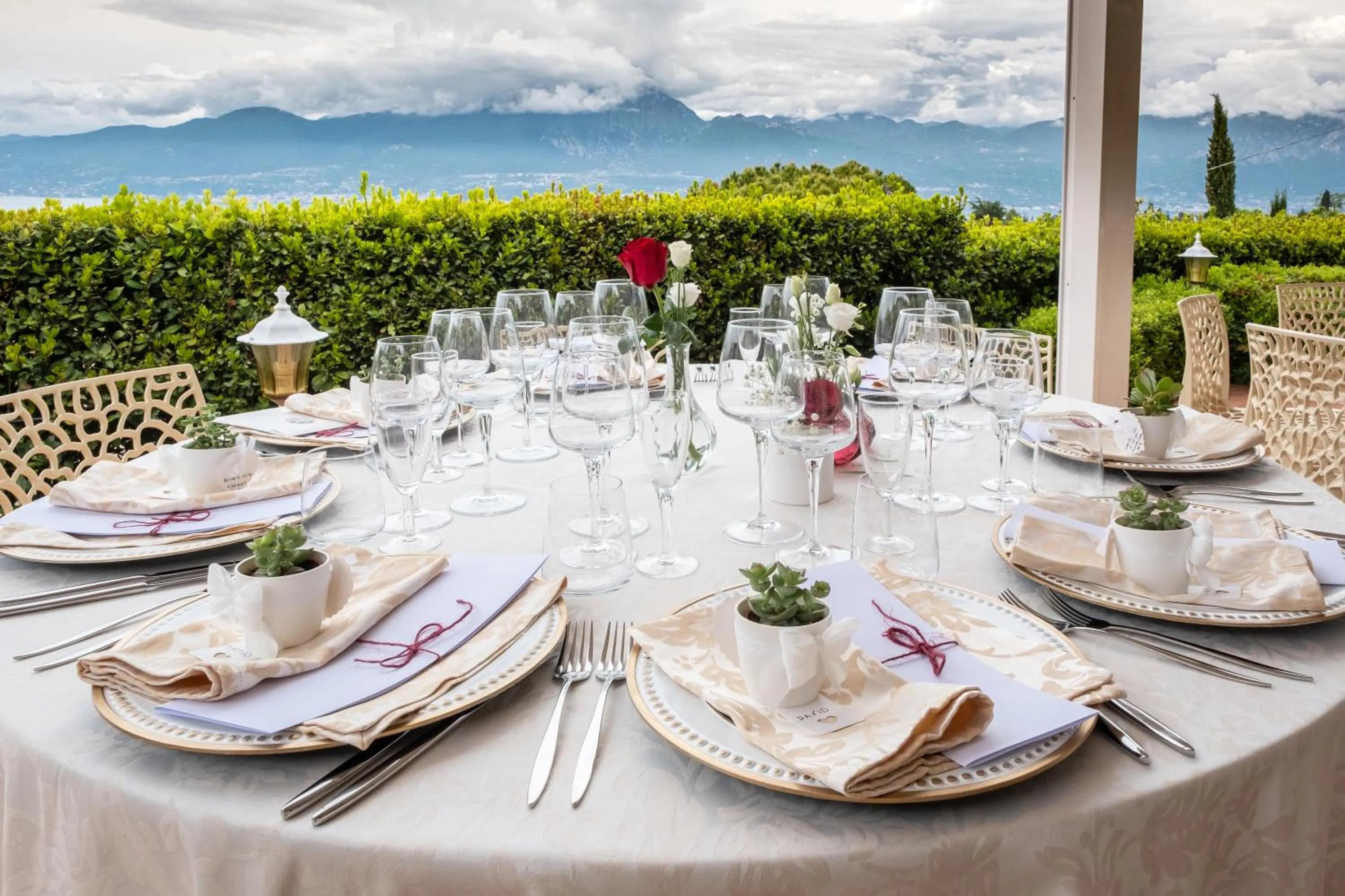 Restaurant/places to eat in Le Gemme Suite B&B