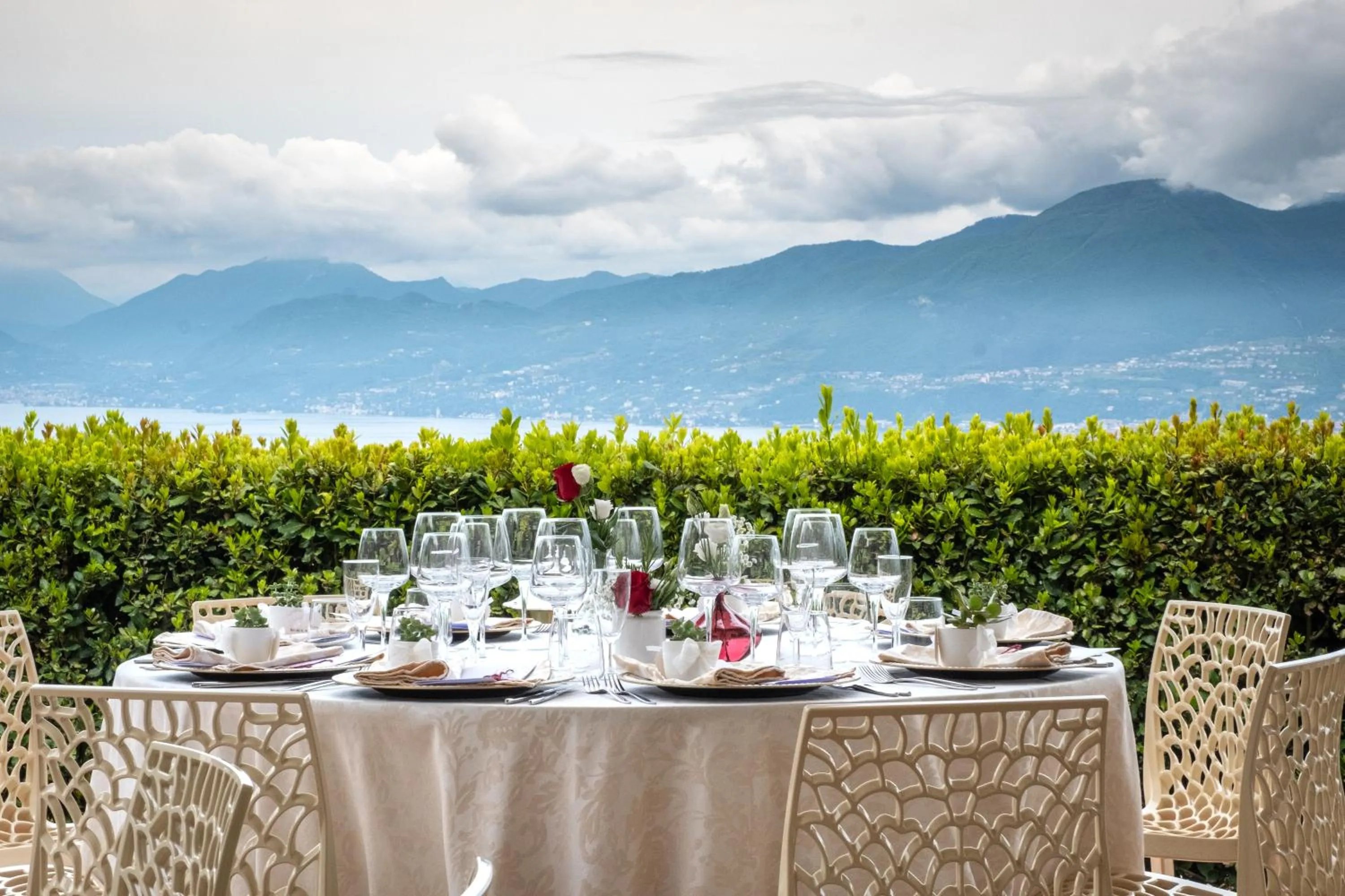 Restaurant/places to eat in Le Gemme Suite B&B