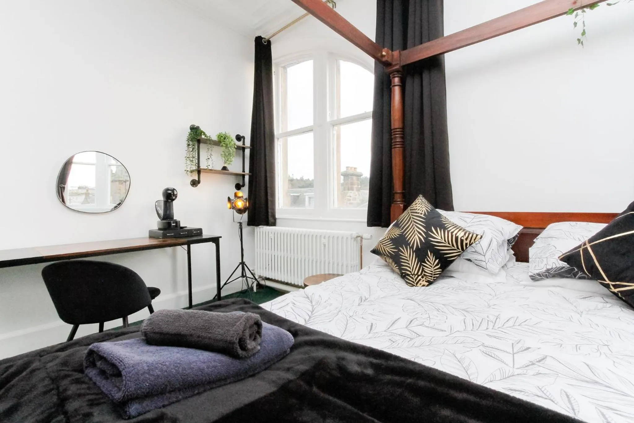 Bed in Carlton Hotel