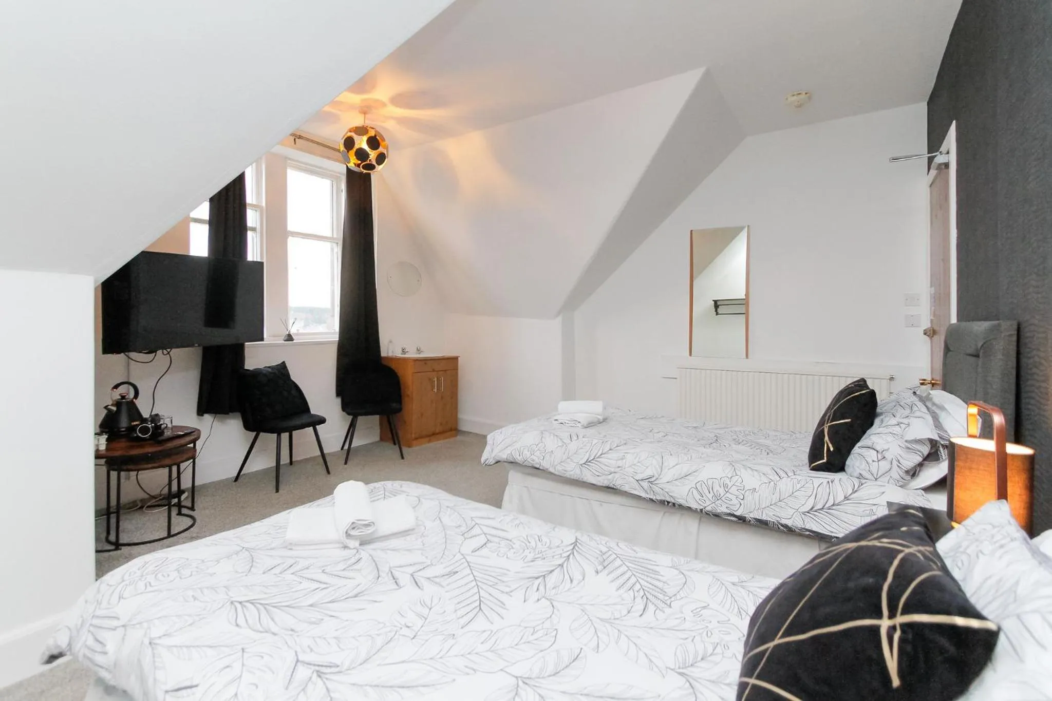 Bed in Carlton Hotel