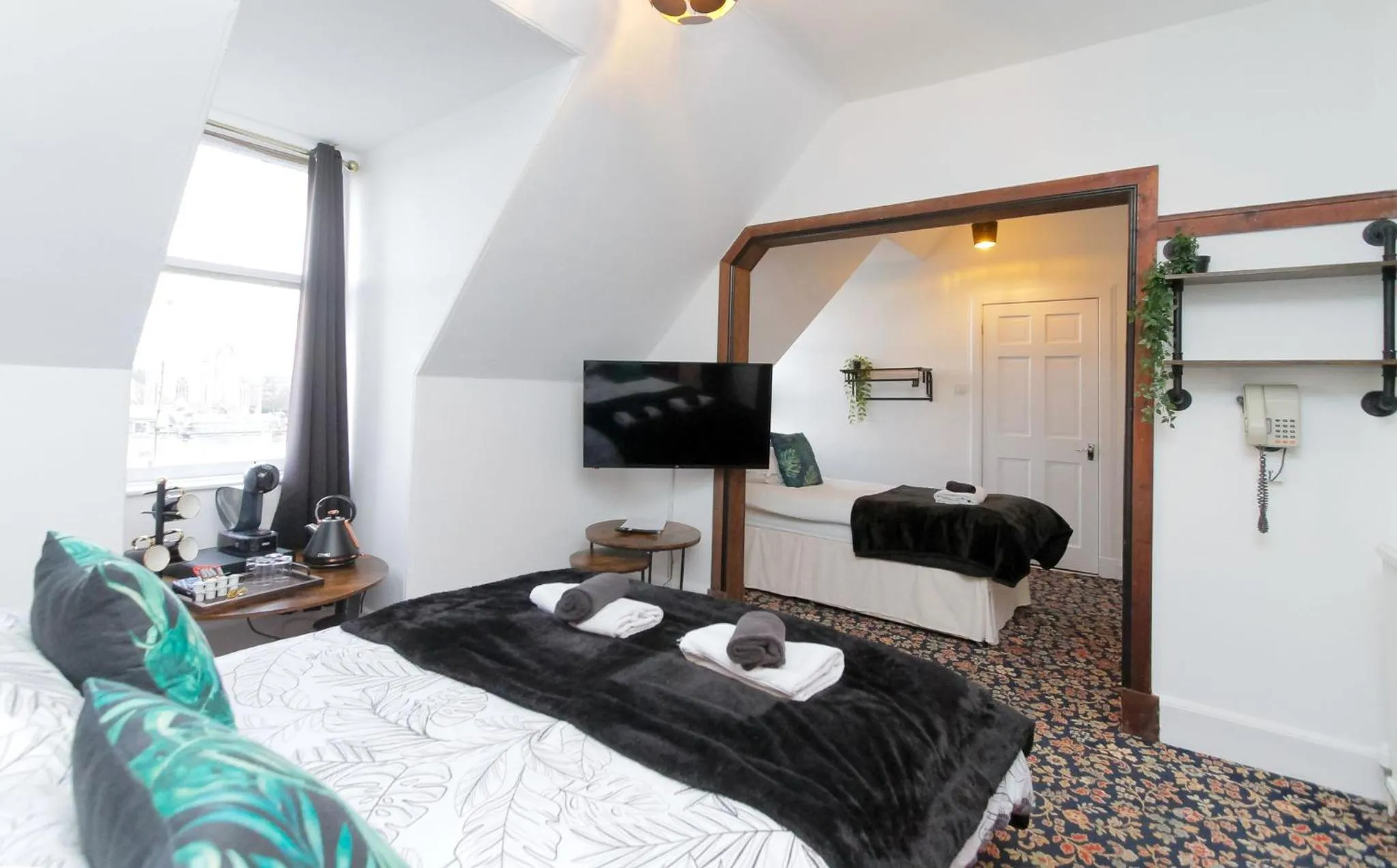 Bed in Carlton Hotel