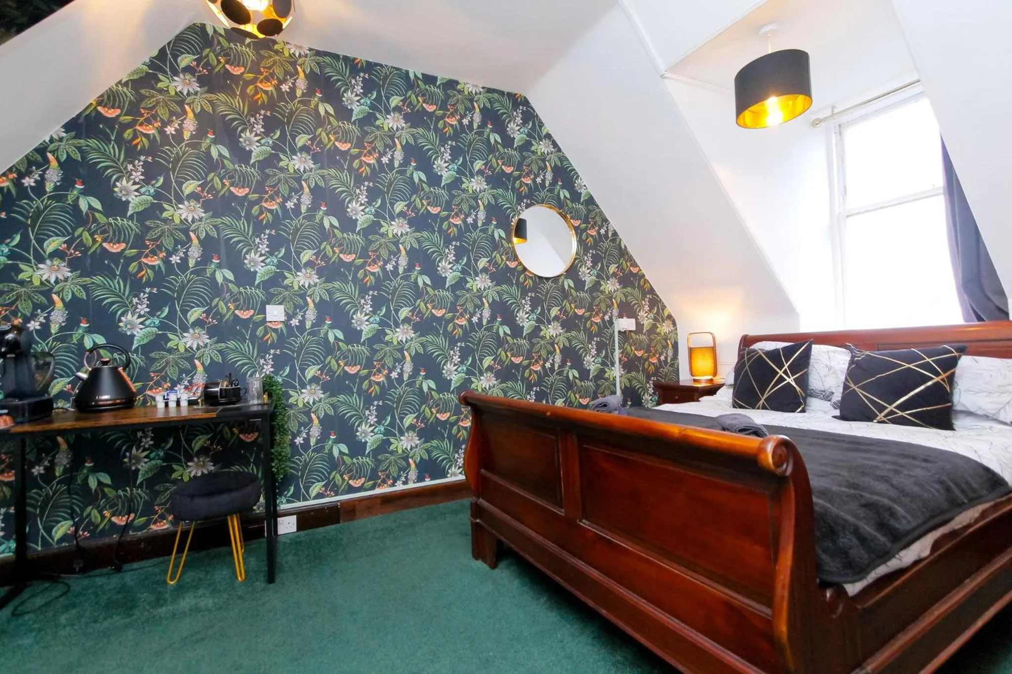 Bed in Carlton Hotel