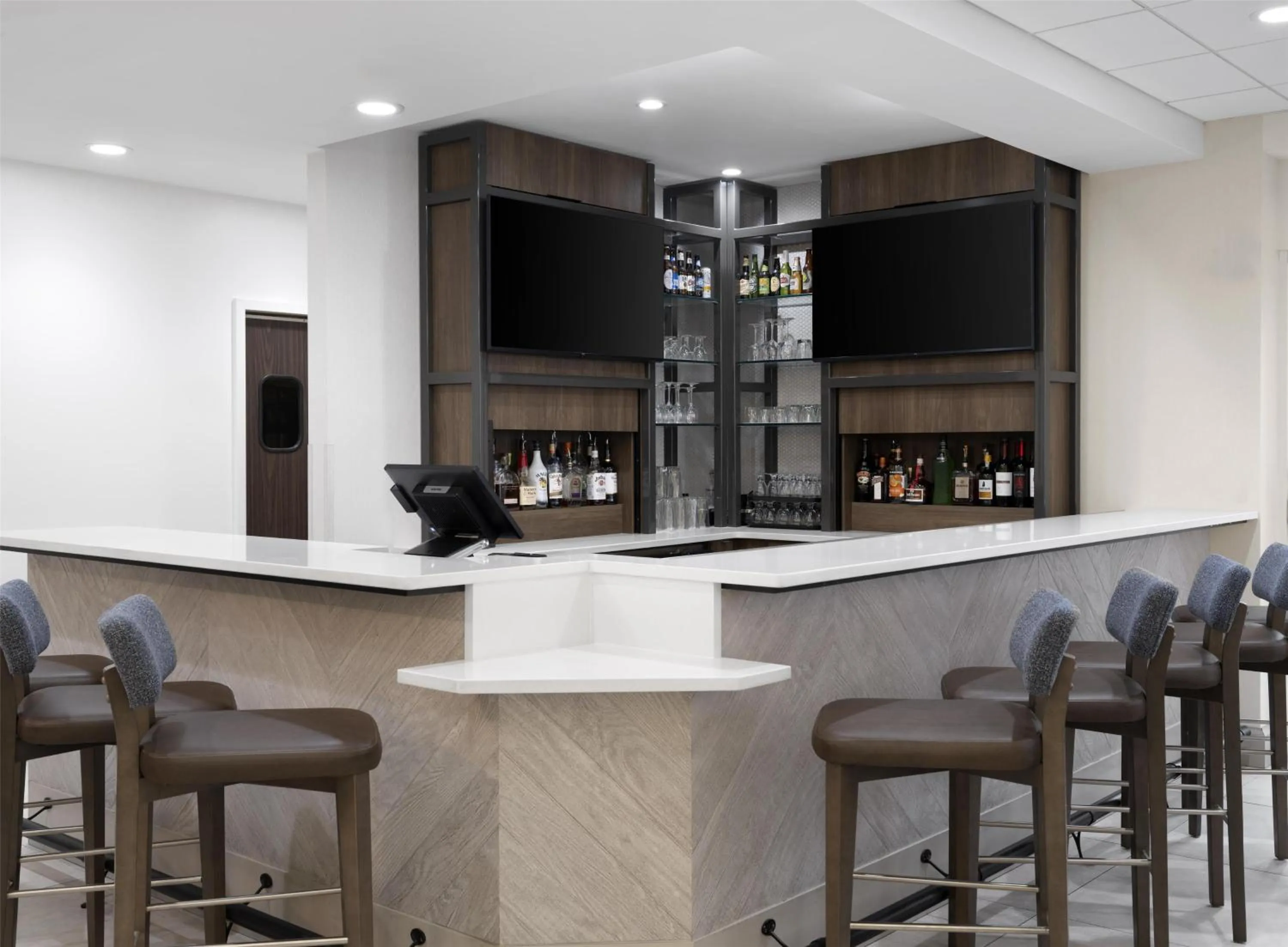 Lounge or bar in Hilton Garden Inn Indianapolis Northeast/Fishers