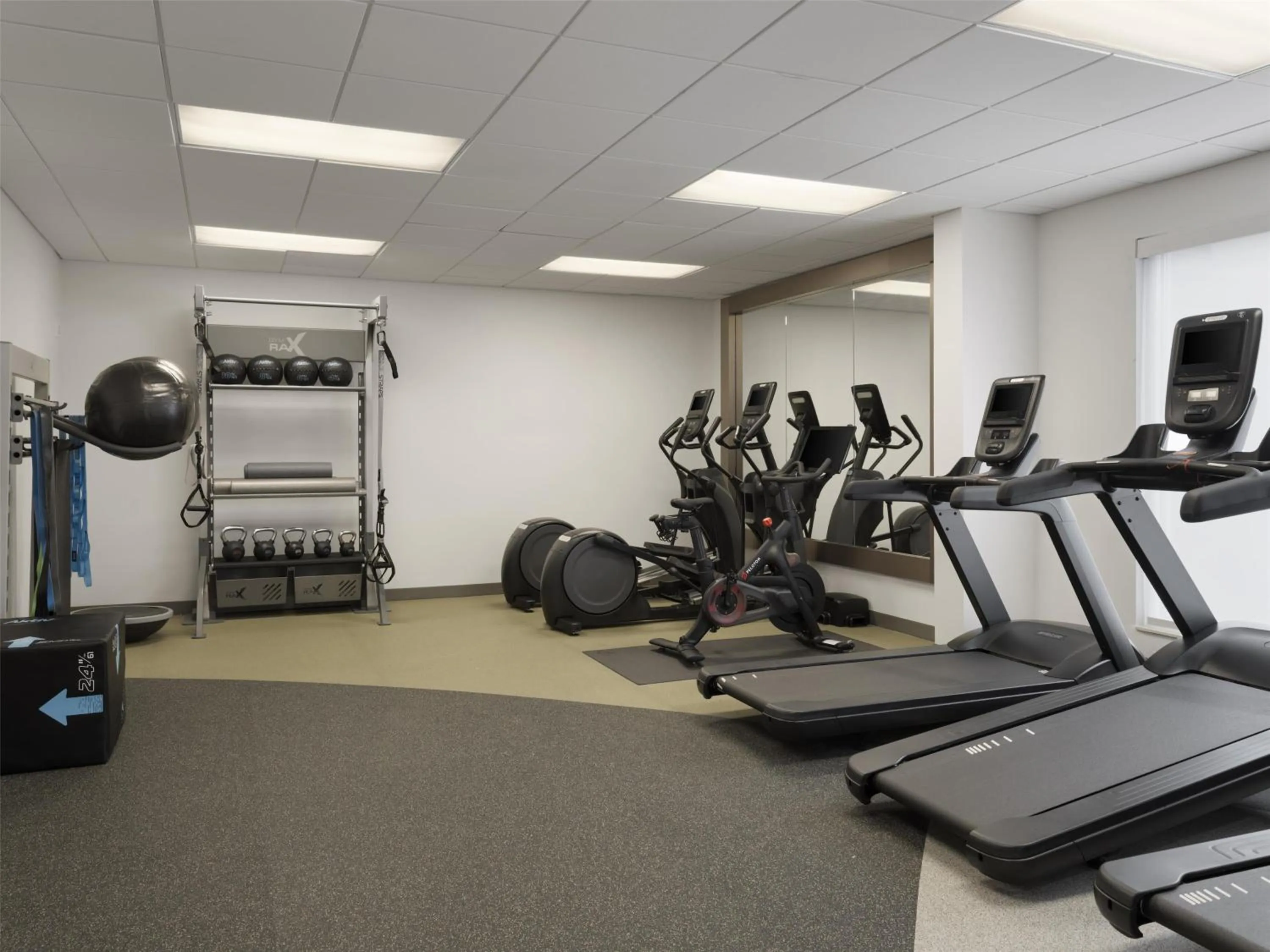 Fitness centre/facilities in Hilton Garden Inn Indianapolis Northeast/Fishers