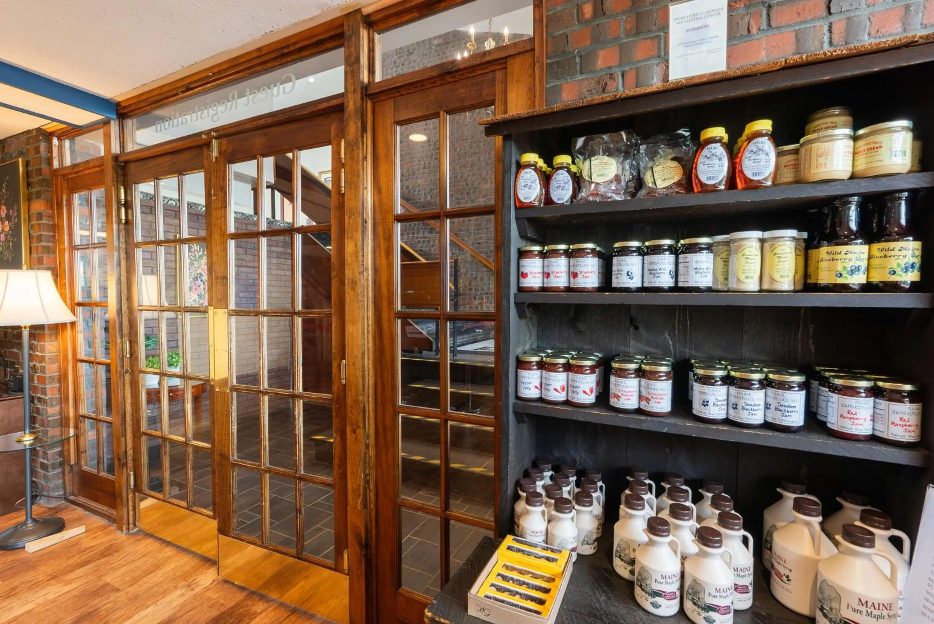 Lobby or reception in Fireside Inn & Suites Waterville