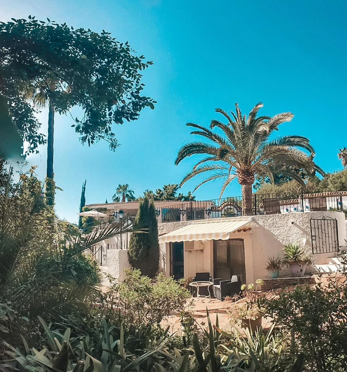 Balcony/Terrace, Property Building in Jardines De La Reina Boutique Bed & Breakfast